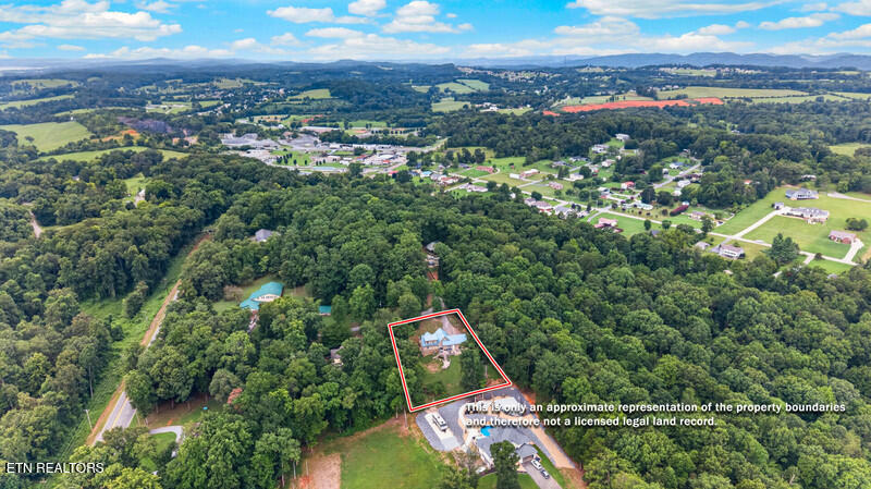 916 Redbud Drive Dandridge TN 37725