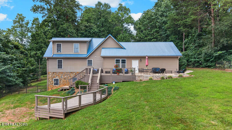 916 Redbud Drive Dandridge TN 37725