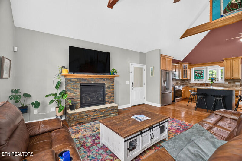 916 Redbud Drive Dandridge TN 37725