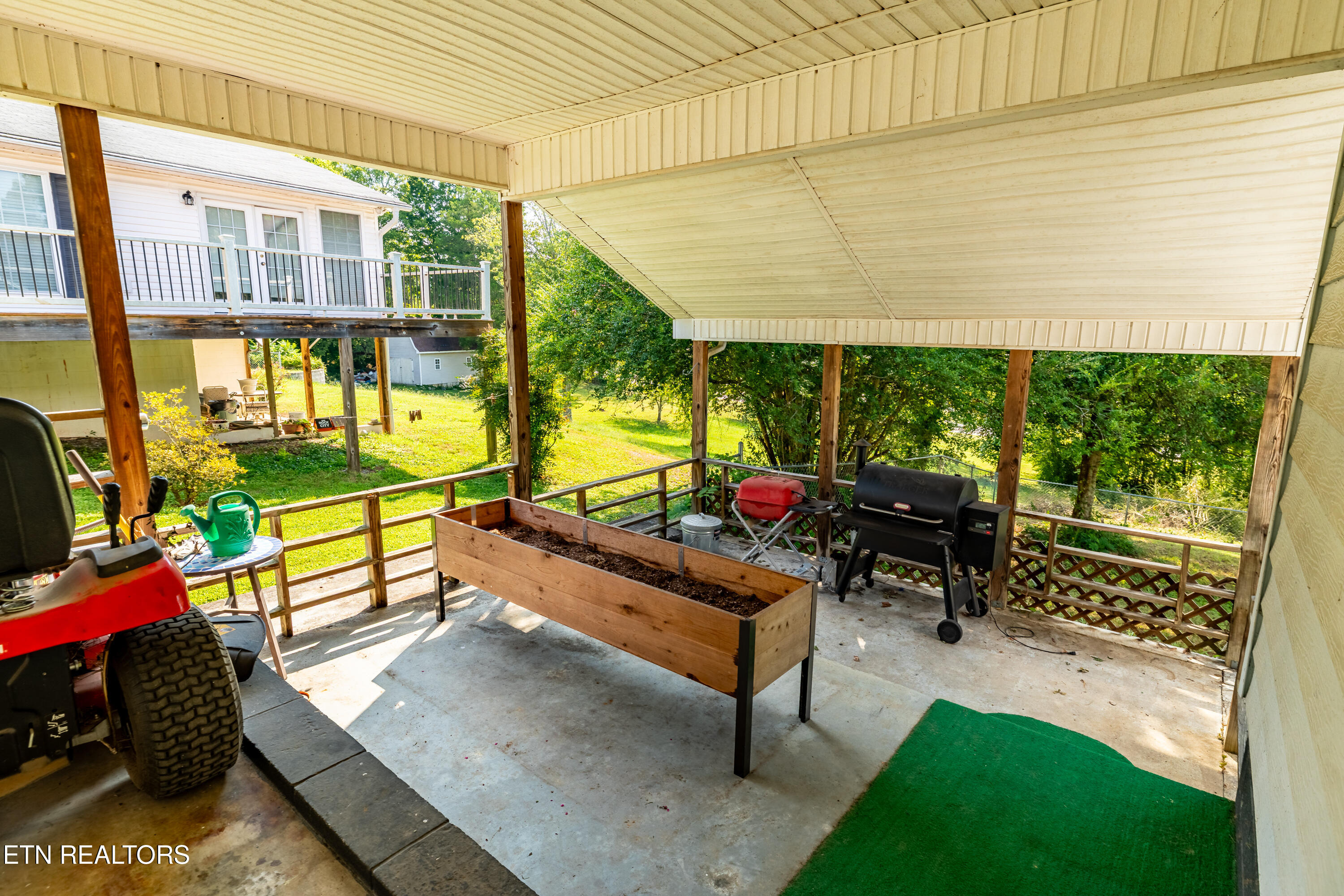111 Sanford Lane Oak Ridge TN 37830