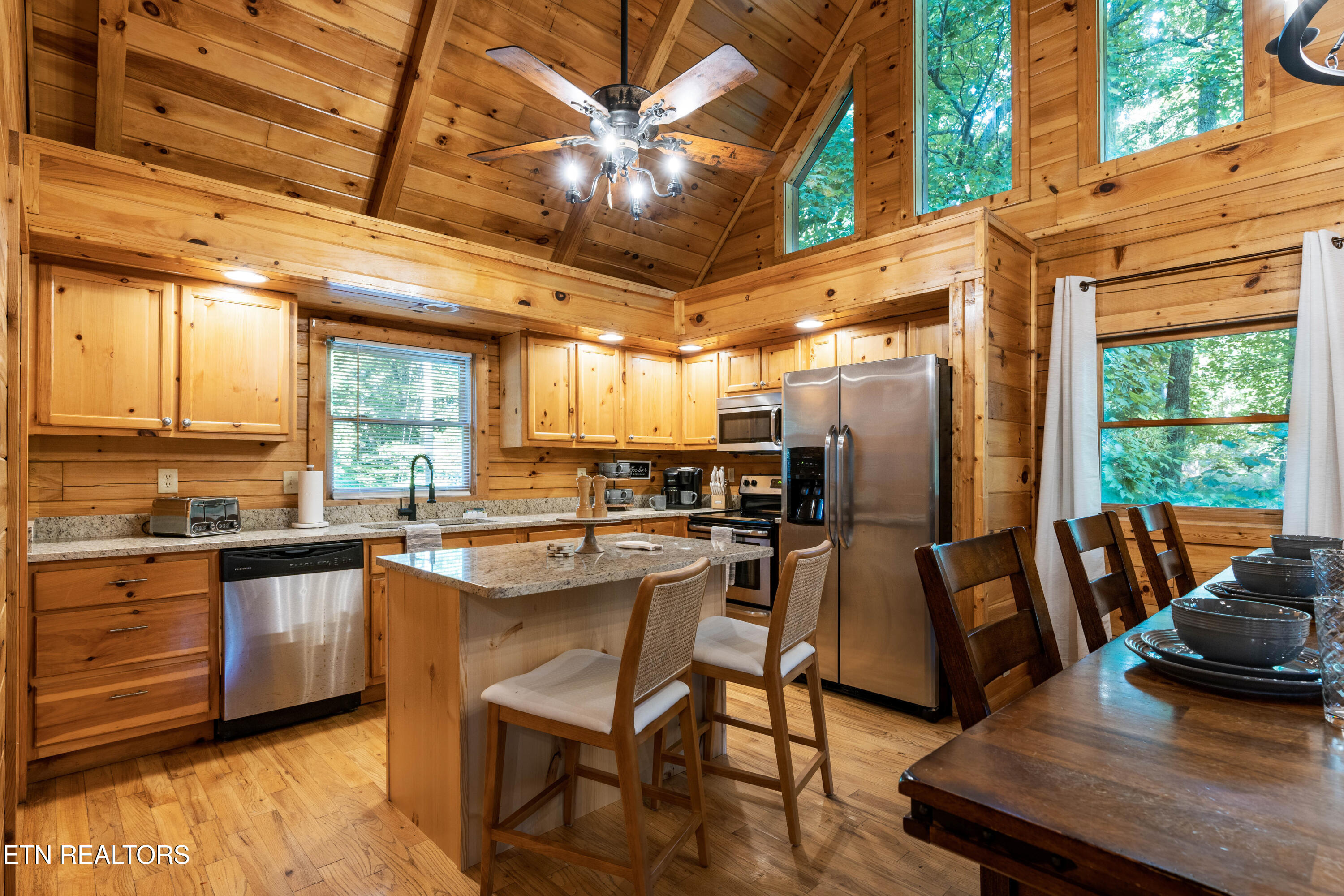 4250 Mountain Rest Way Sevierville TN 37876