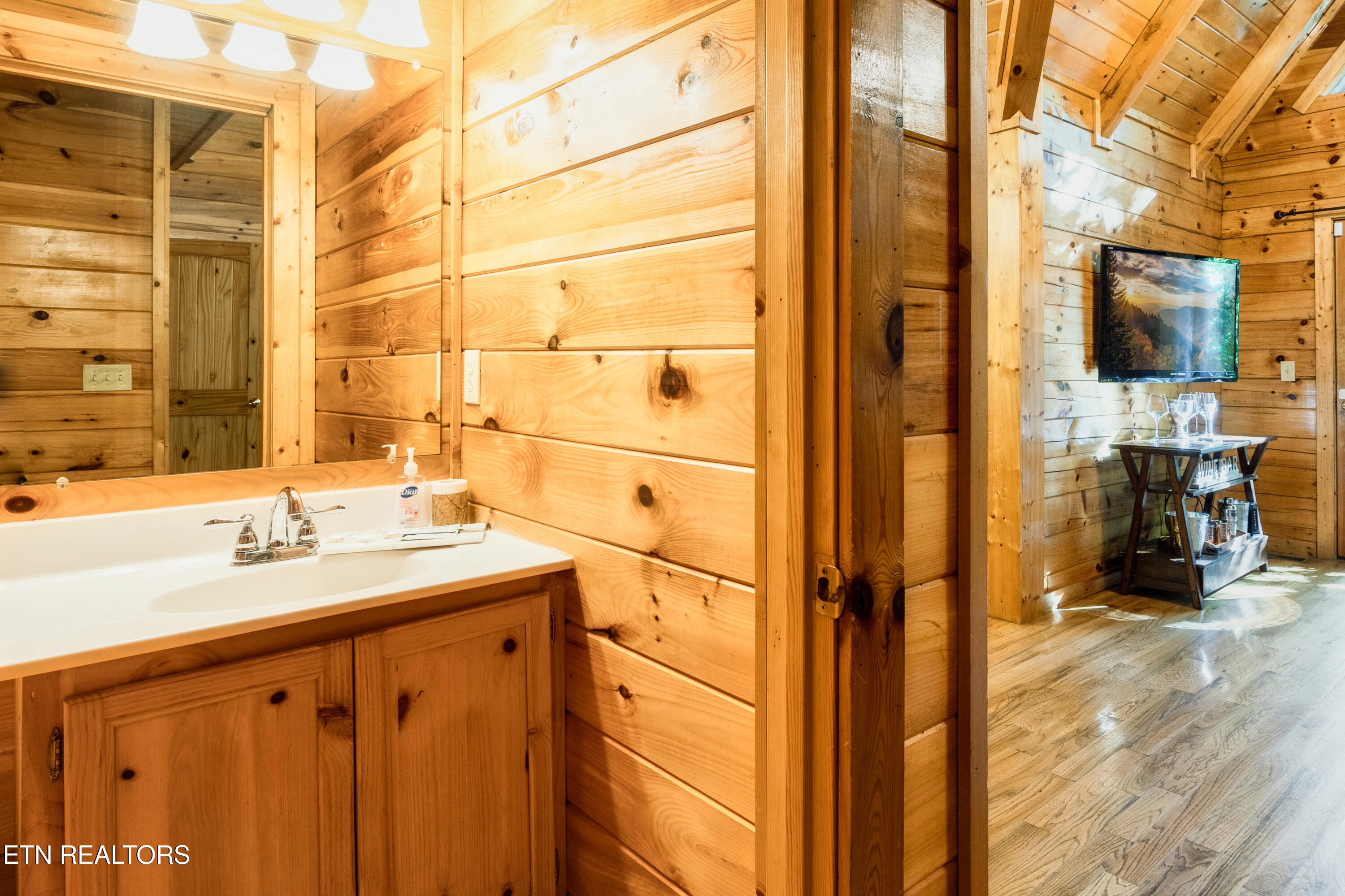 4250 Mountain Rest Way Sevierville TN 37876