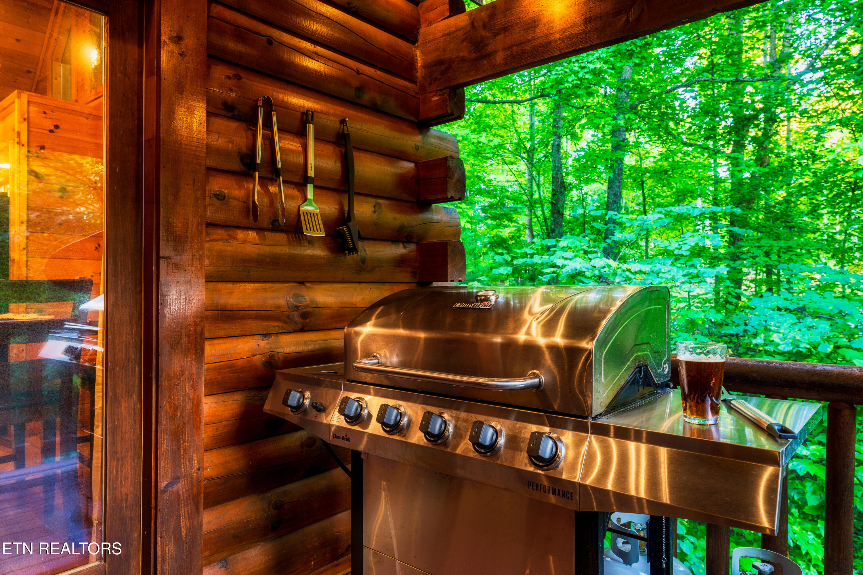4250 Mountain Rest Way Sevierville TN 37876