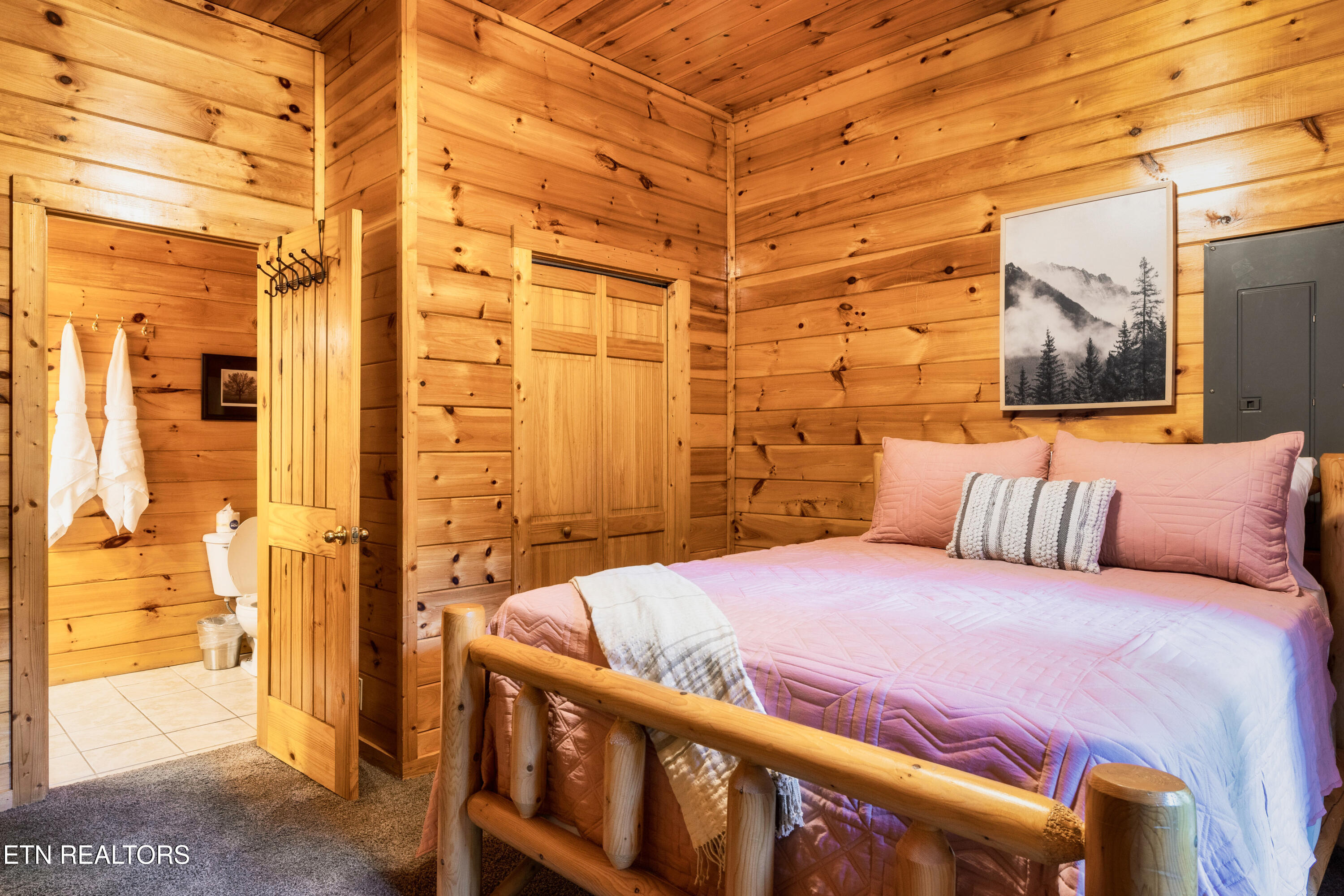 4250 Mountain Rest Way Sevierville TN 37876