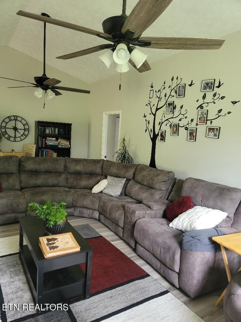 405 Ridgedale Drive Strawberry Plains TN 37871