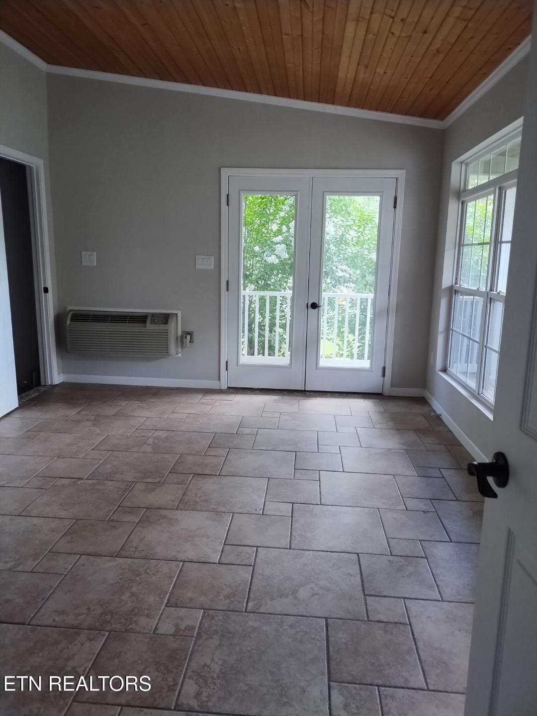 405 Ridgedale Drive Strawberry Plains TN 37871