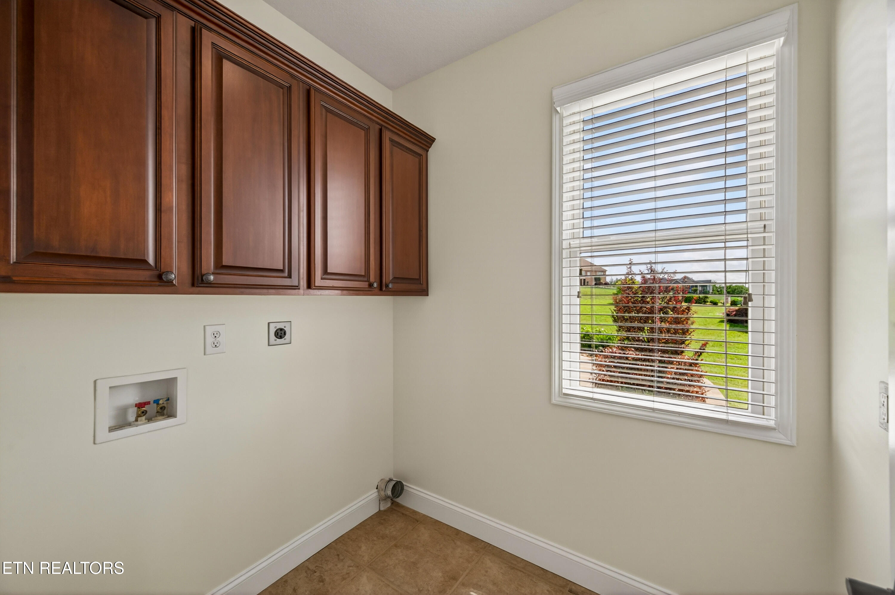 2655 Boston Chase Road Kodak TN 37764