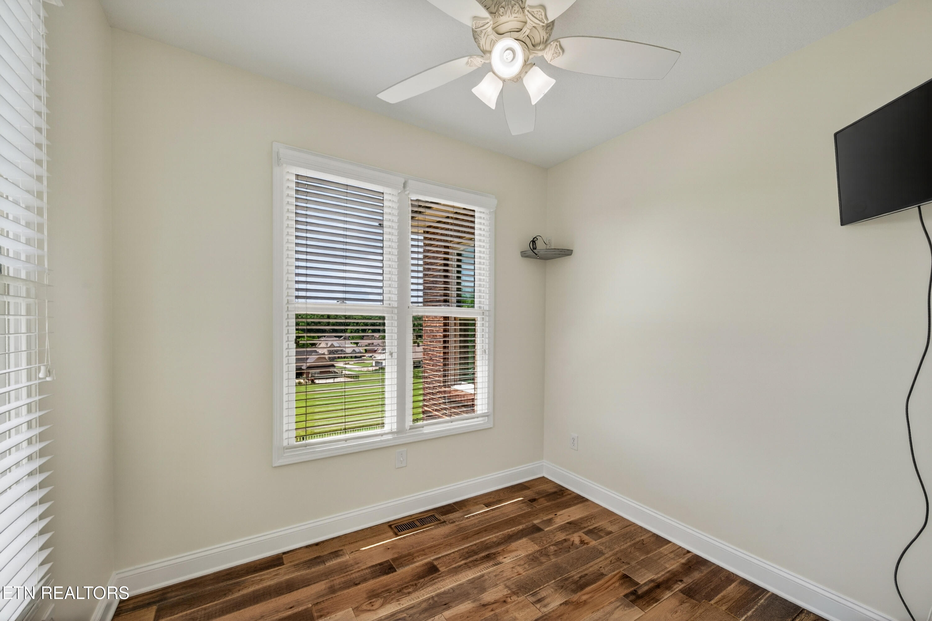 2655 Boston Chase Road Kodak TN 37764
