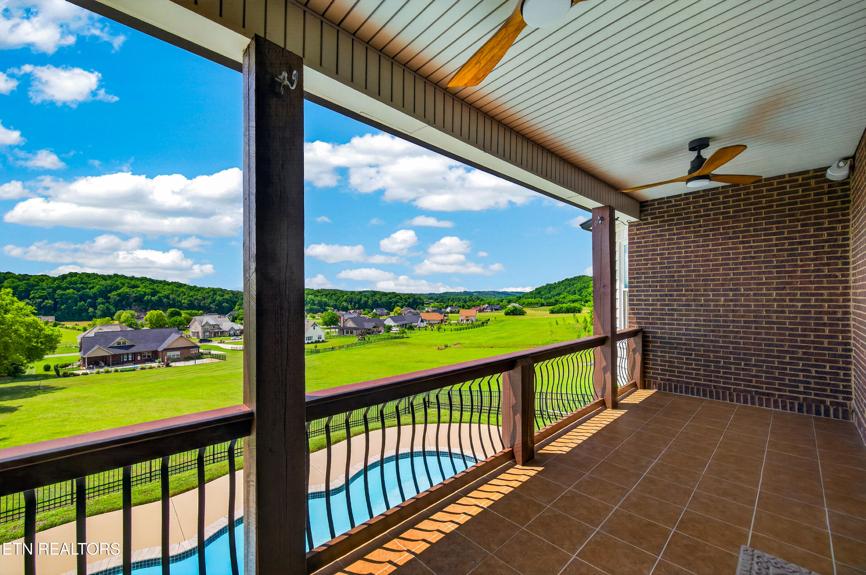 2655 Boston Chase Road Kodak TN 37764