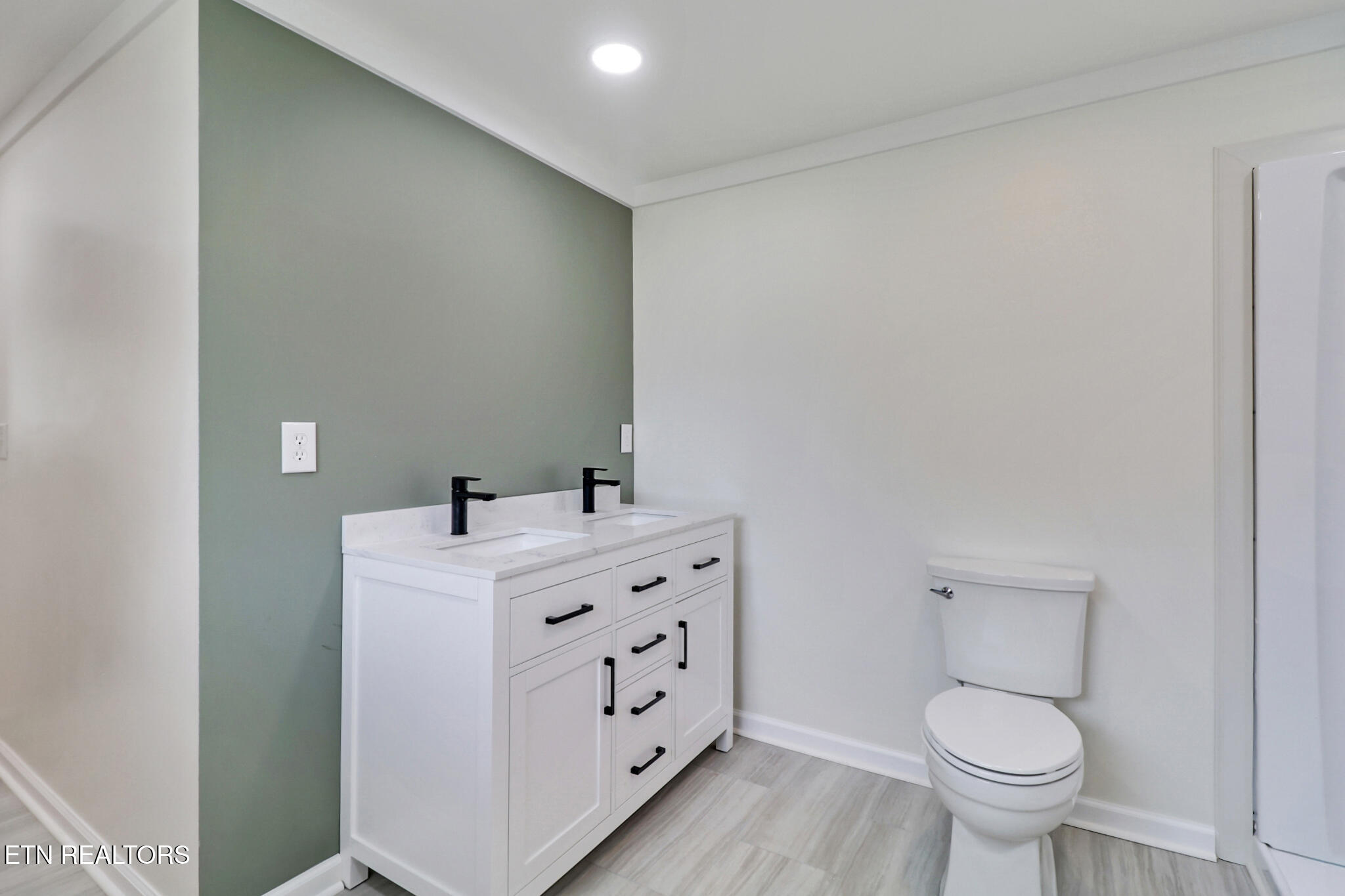 1006 Ruritan Road Harriman TN 37748