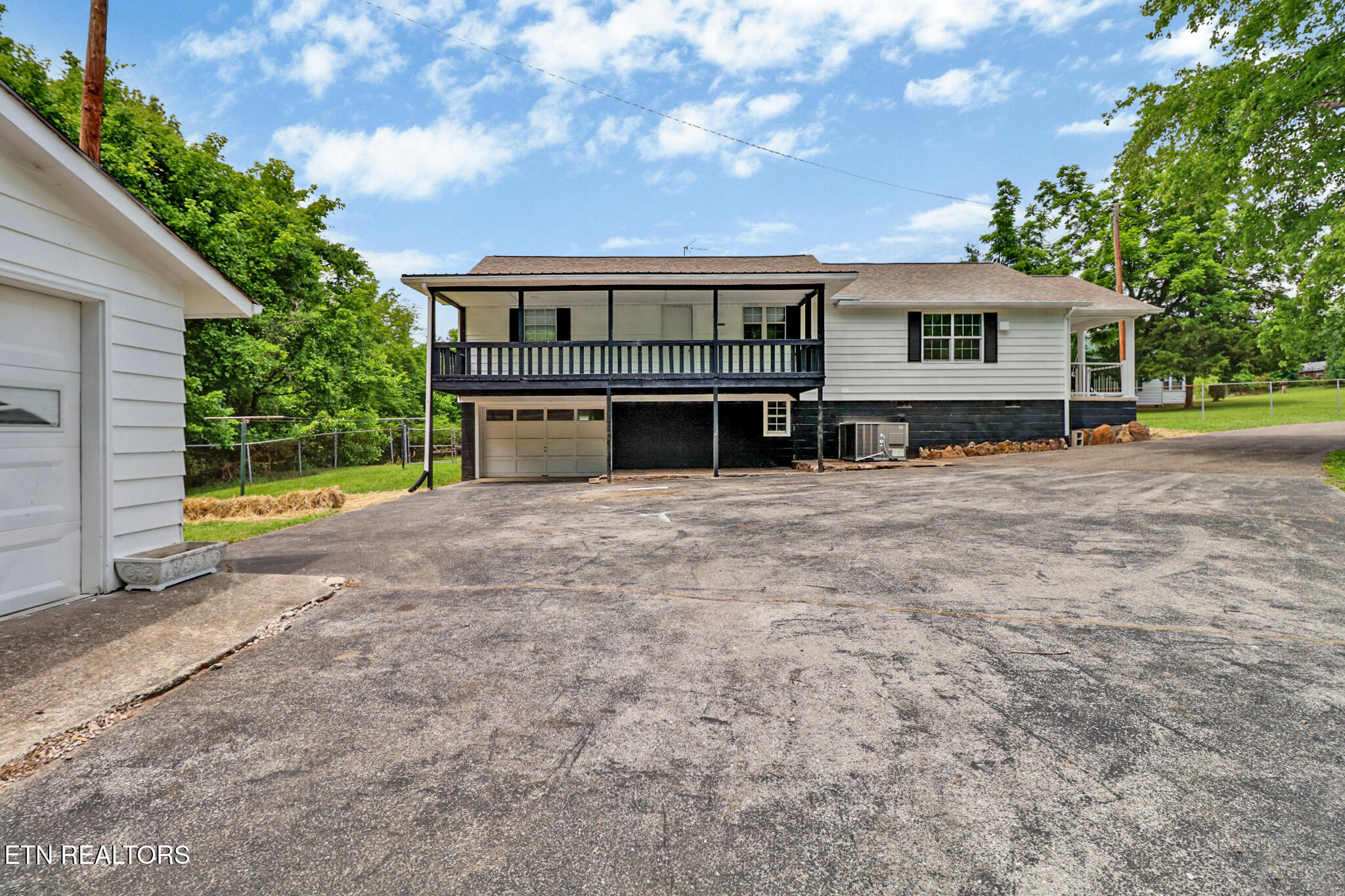 1006 Ruritan Road Harriman TN 37748
