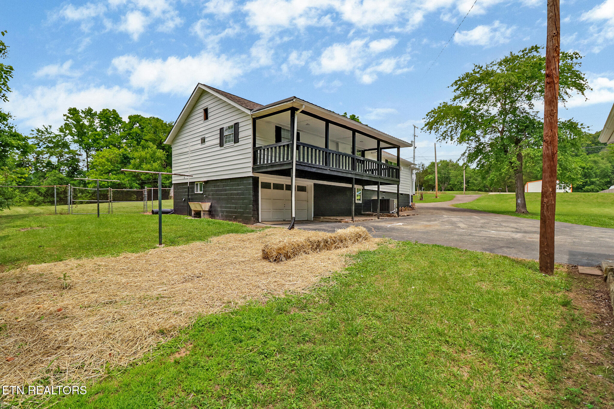 1006 Ruritan Road Harriman TN 37748