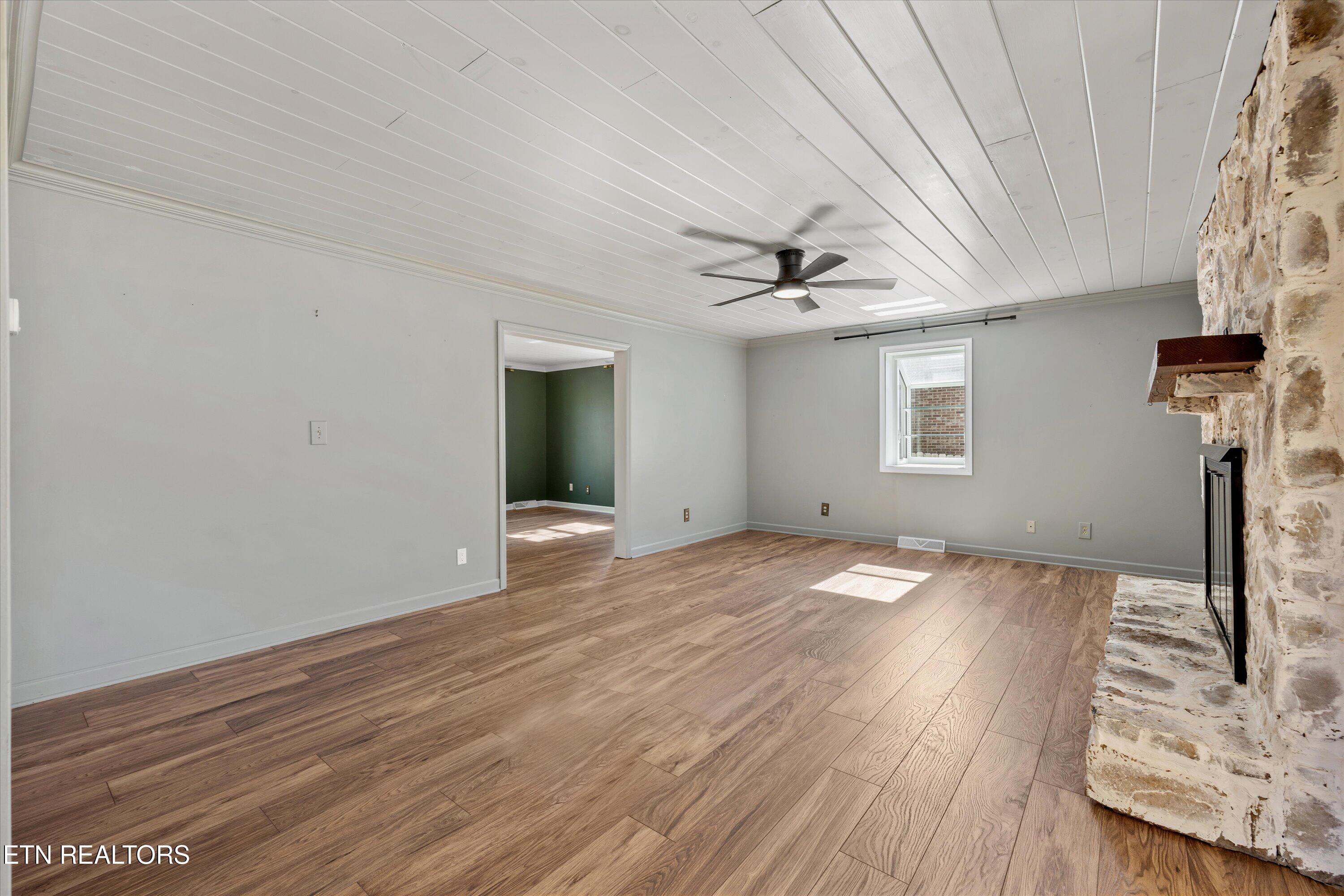 325 Asbury Drive Maryville TN 37804