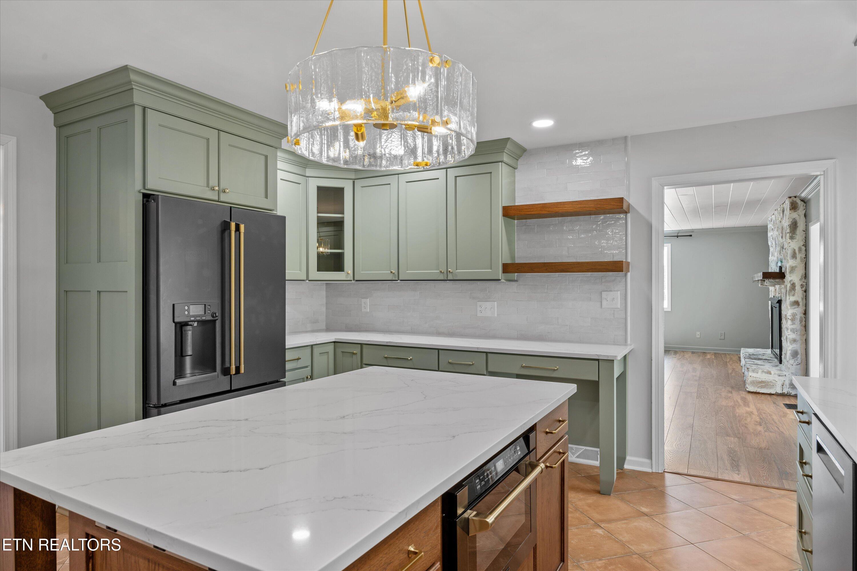 325 Asbury Drive Maryville TN 37804