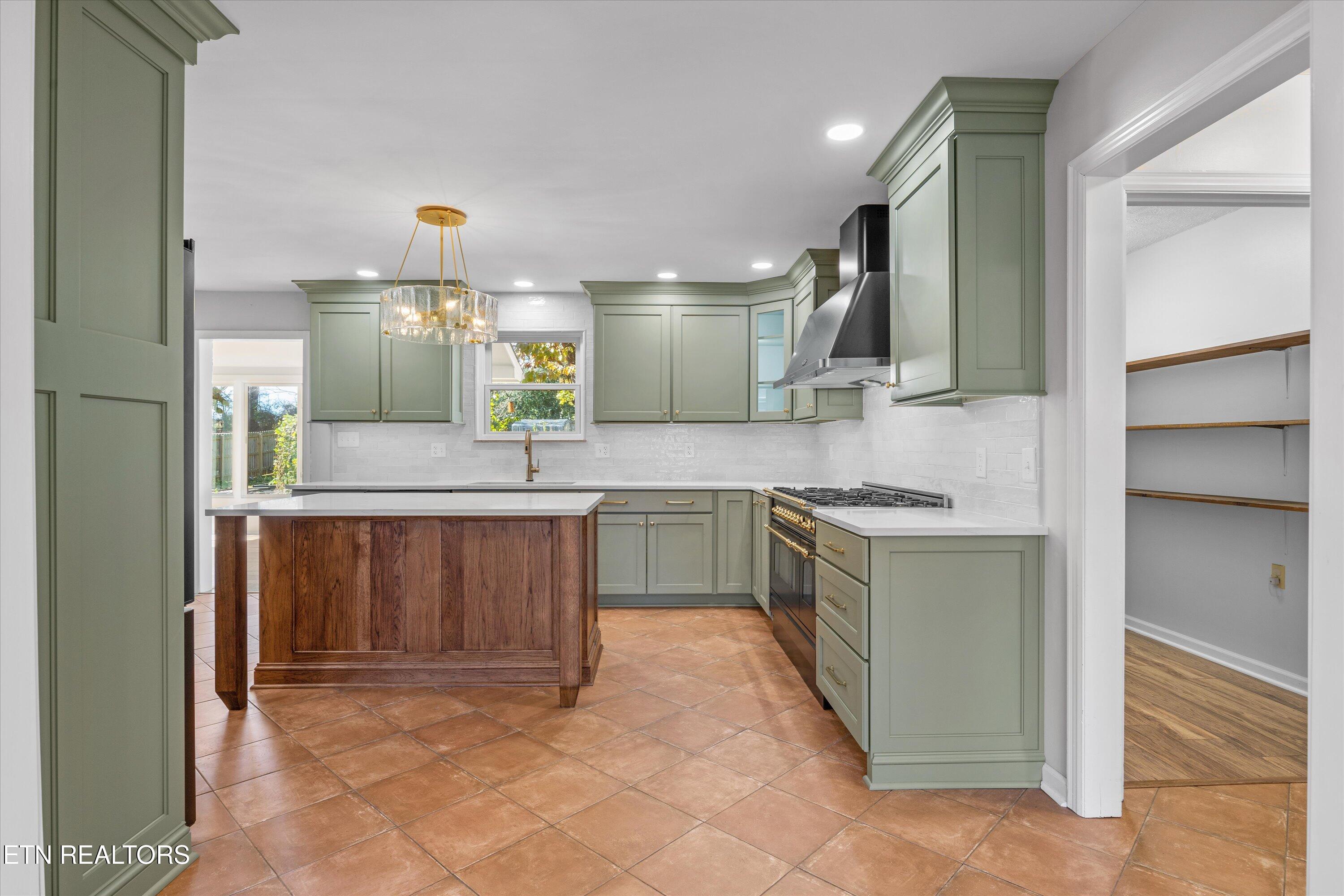 325 Asbury Drive Maryville TN 37804
