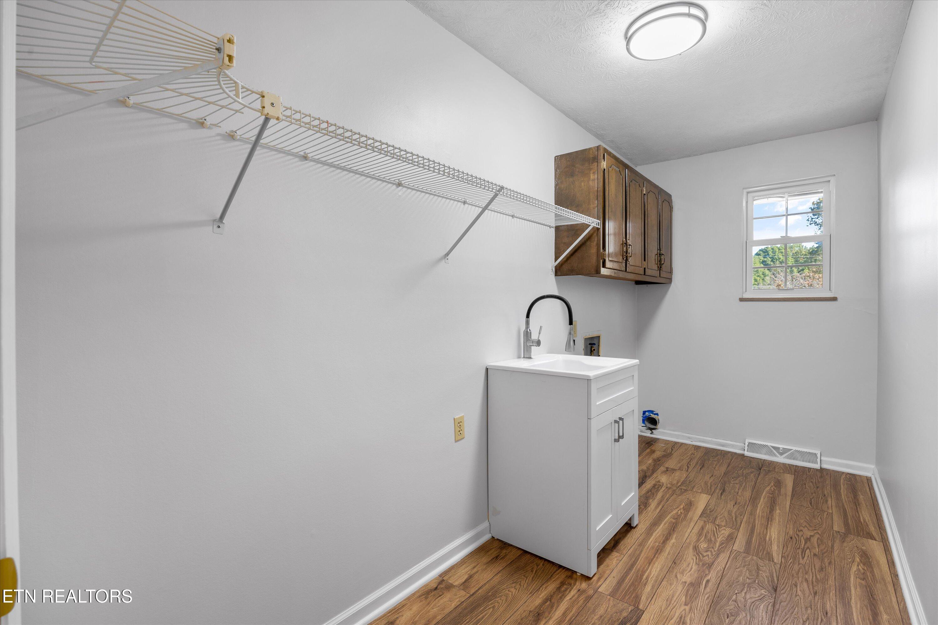 325 Asbury Drive Maryville TN 37804