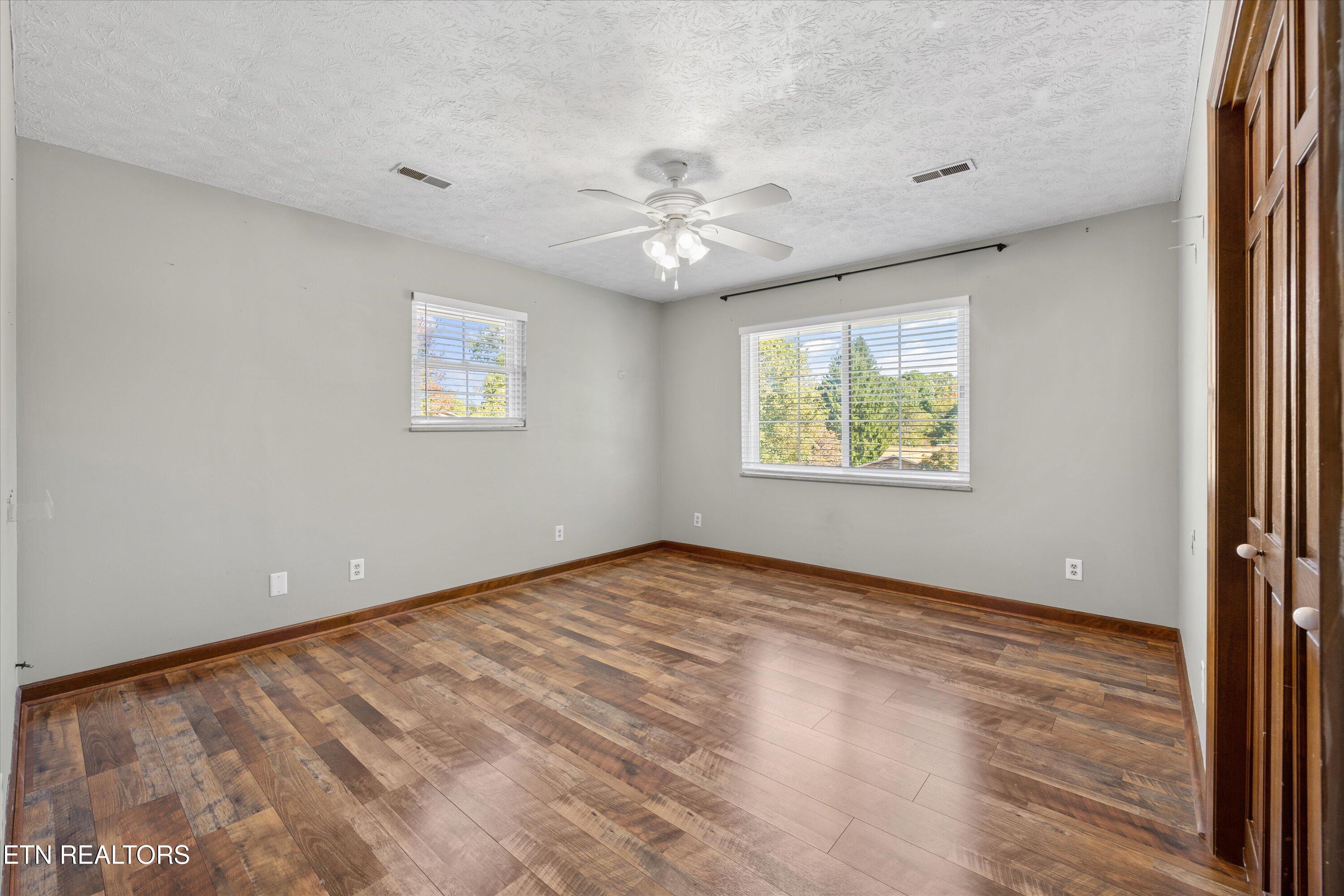325 Asbury Drive Maryville TN 37804