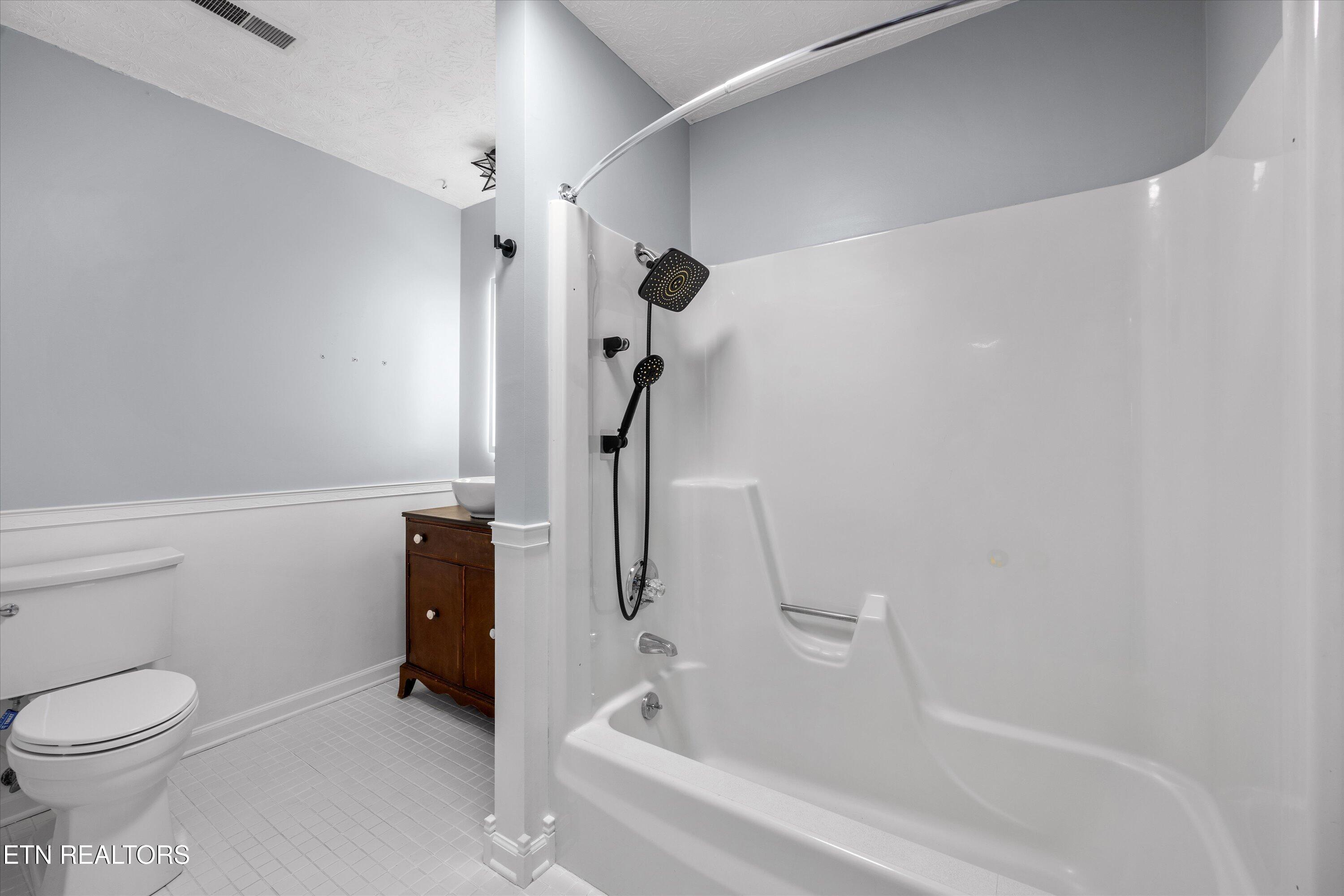 325 Asbury Drive Maryville TN 37804