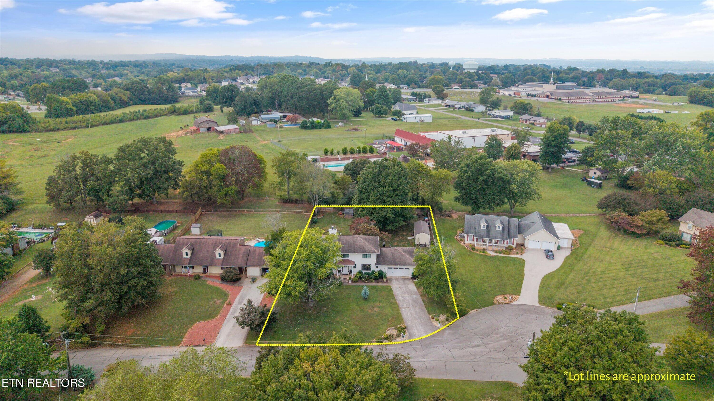 325 Asbury Drive Maryville TN 37804