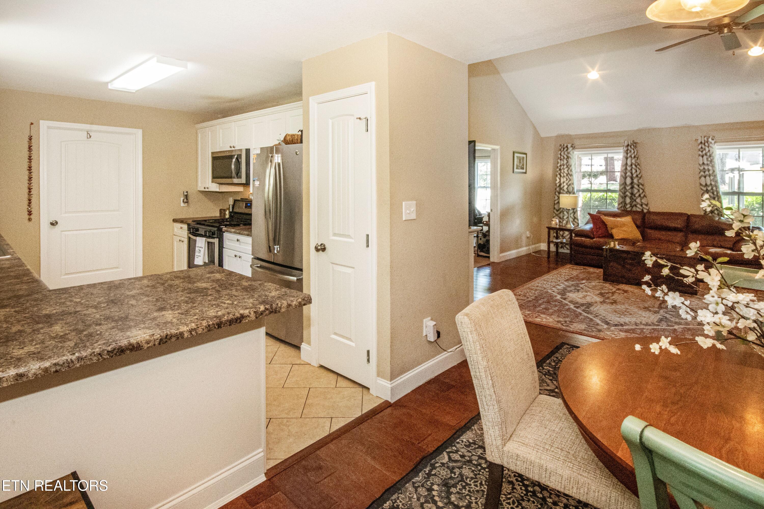 8221 Broken Rock Lane Knoxville TN 37924