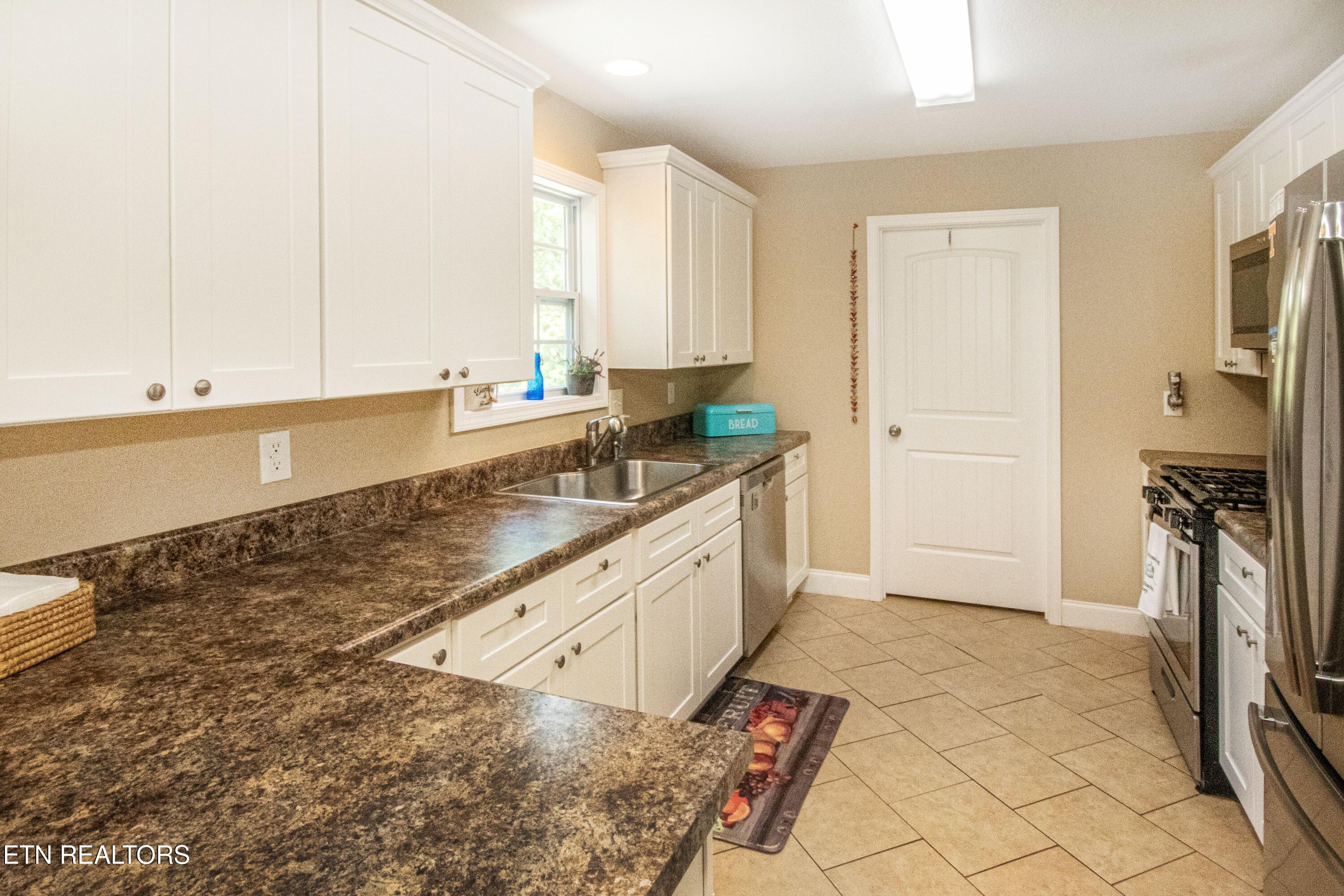 8221 Broken Rock Lane Knoxville TN 37924