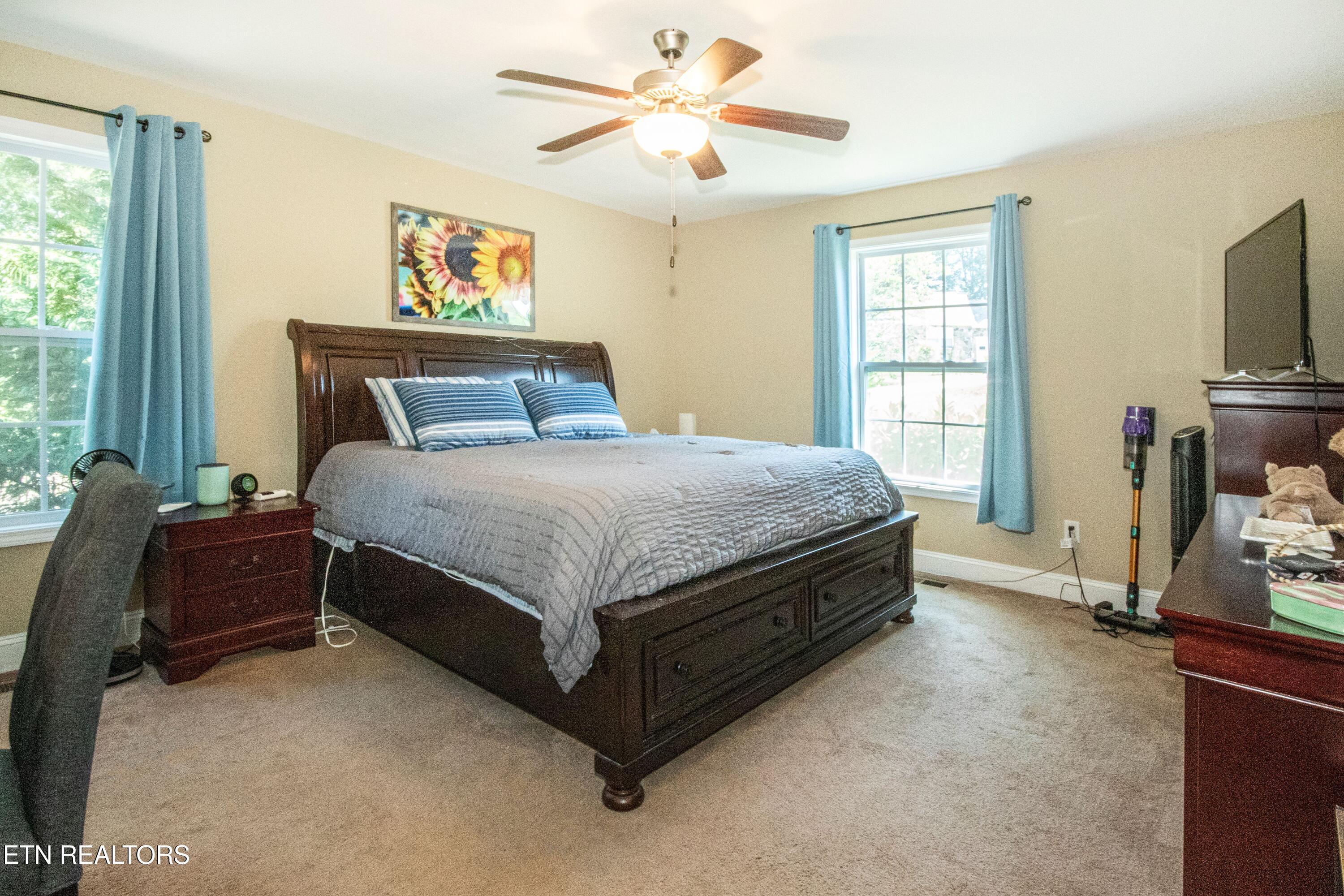 8221 Broken Rock Lane Knoxville TN 37924