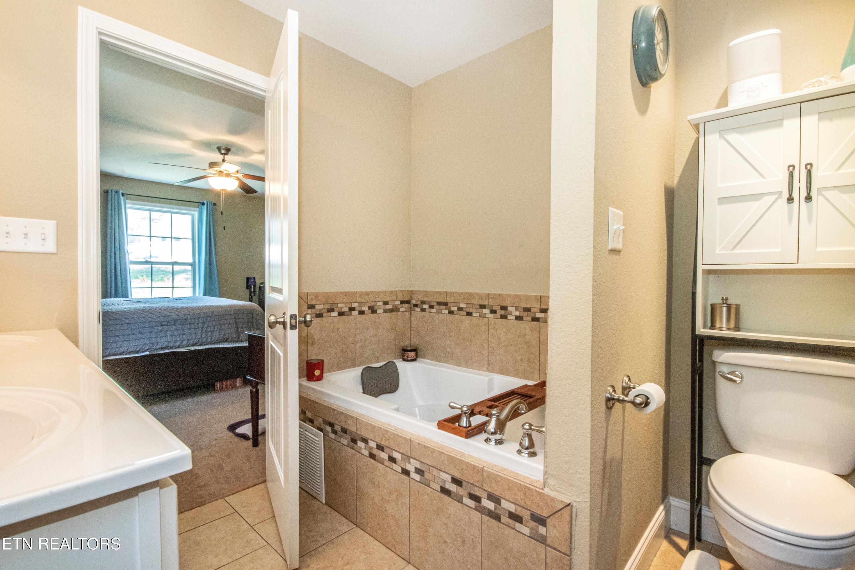 8221 Broken Rock Lane Knoxville TN 37924