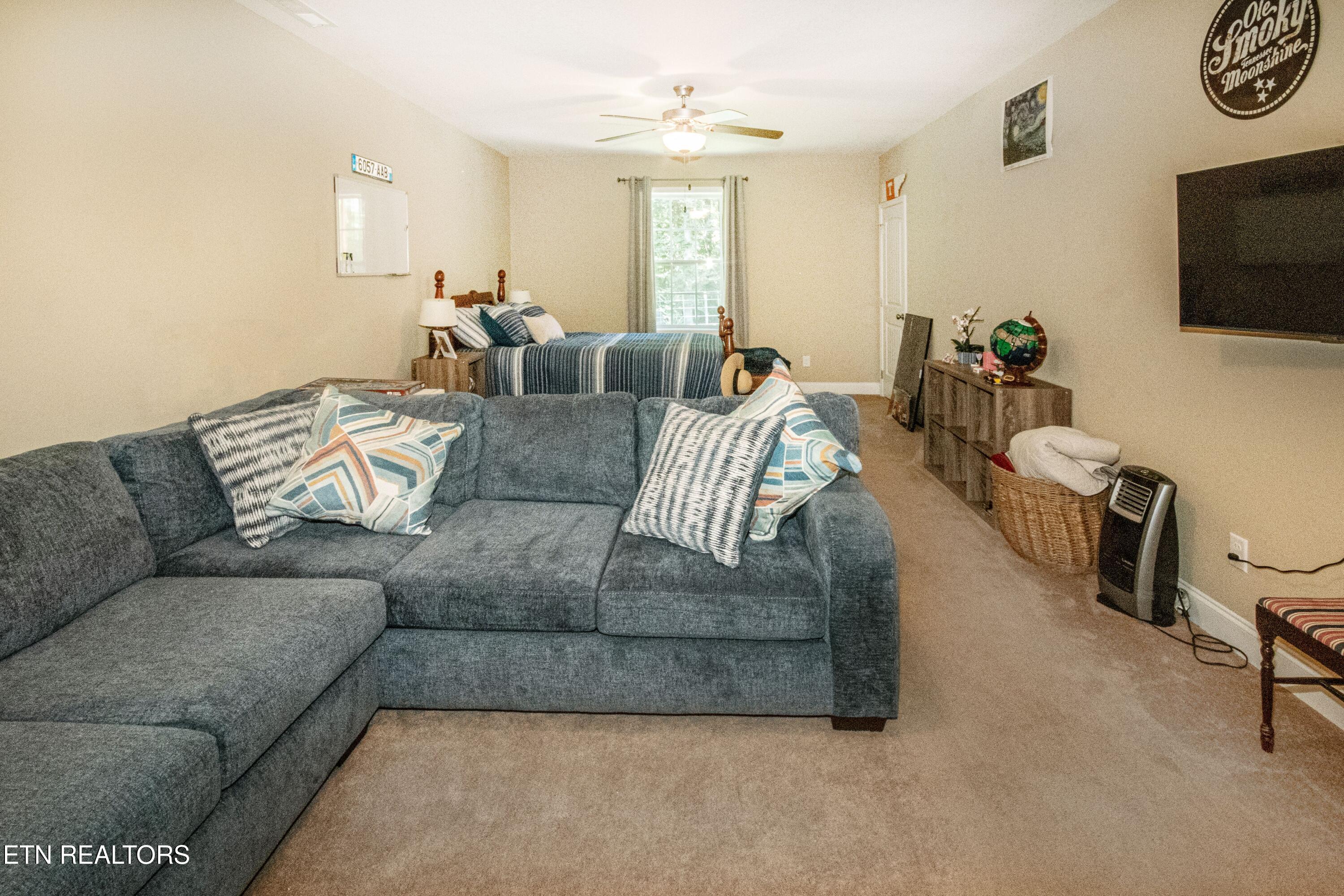 8221 Broken Rock Lane Knoxville TN 37924