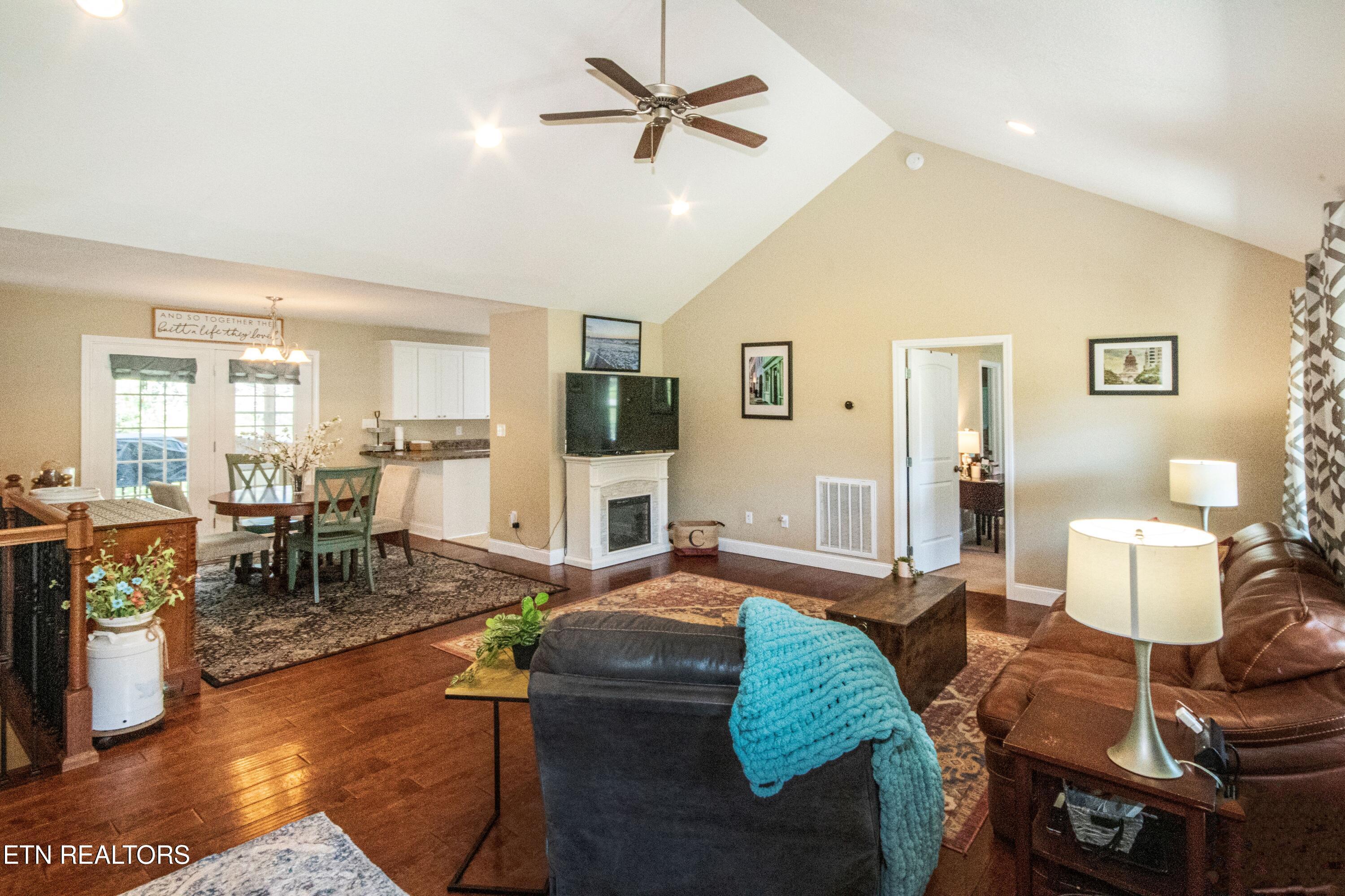 8221 Broken Rock Lane Knoxville TN 37924