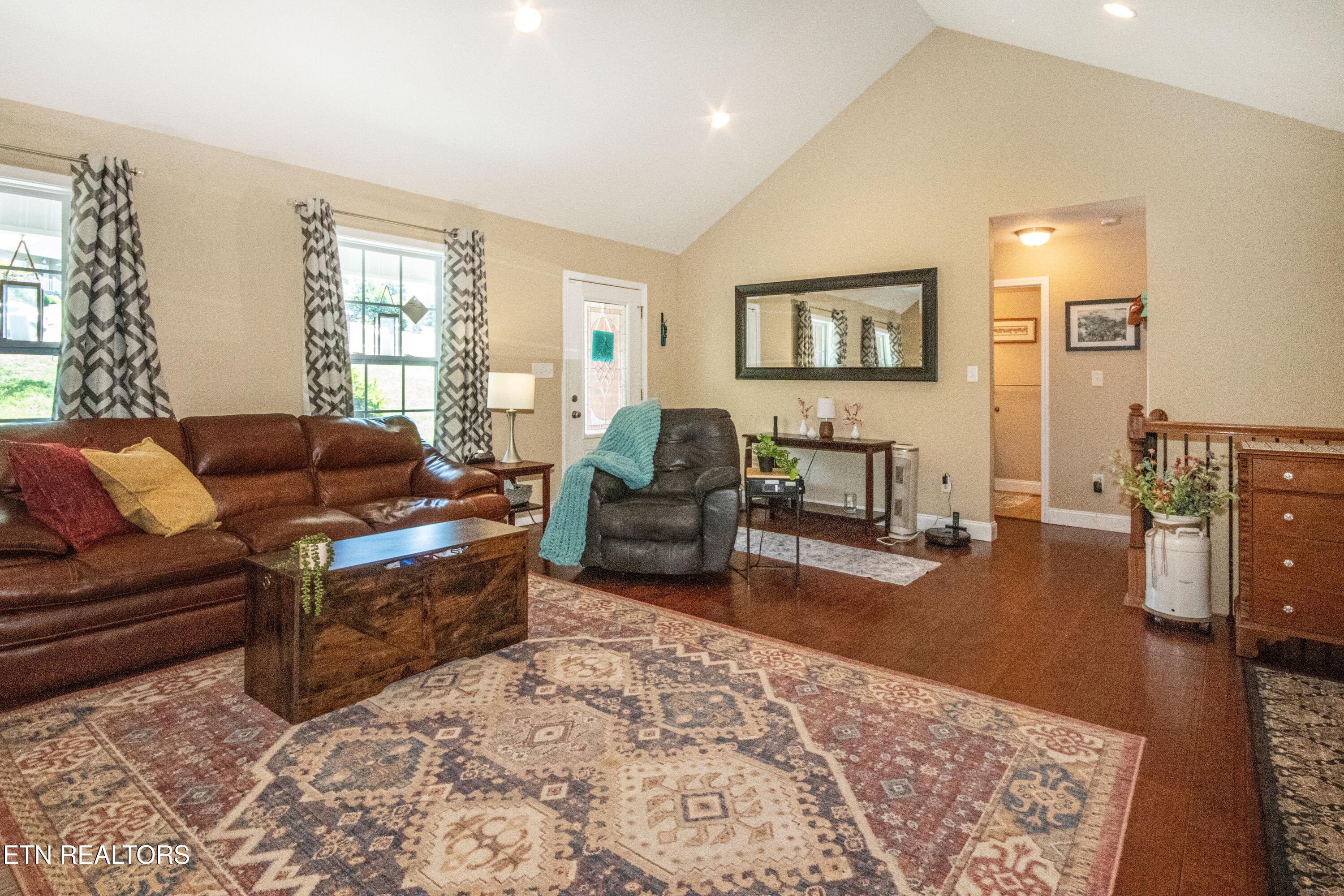 8221 Broken Rock Lane Knoxville TN 37924