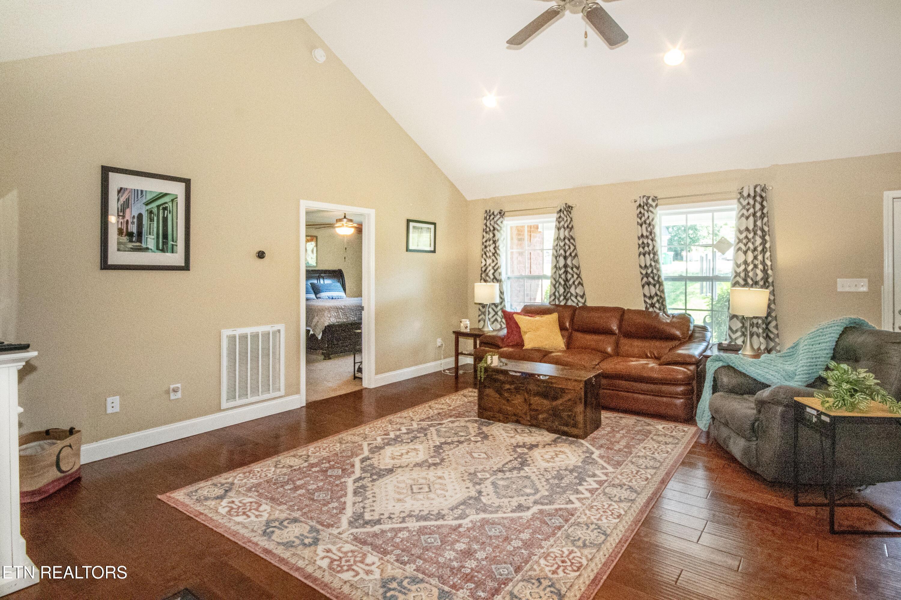 8221 Broken Rock Lane Knoxville TN 37924
