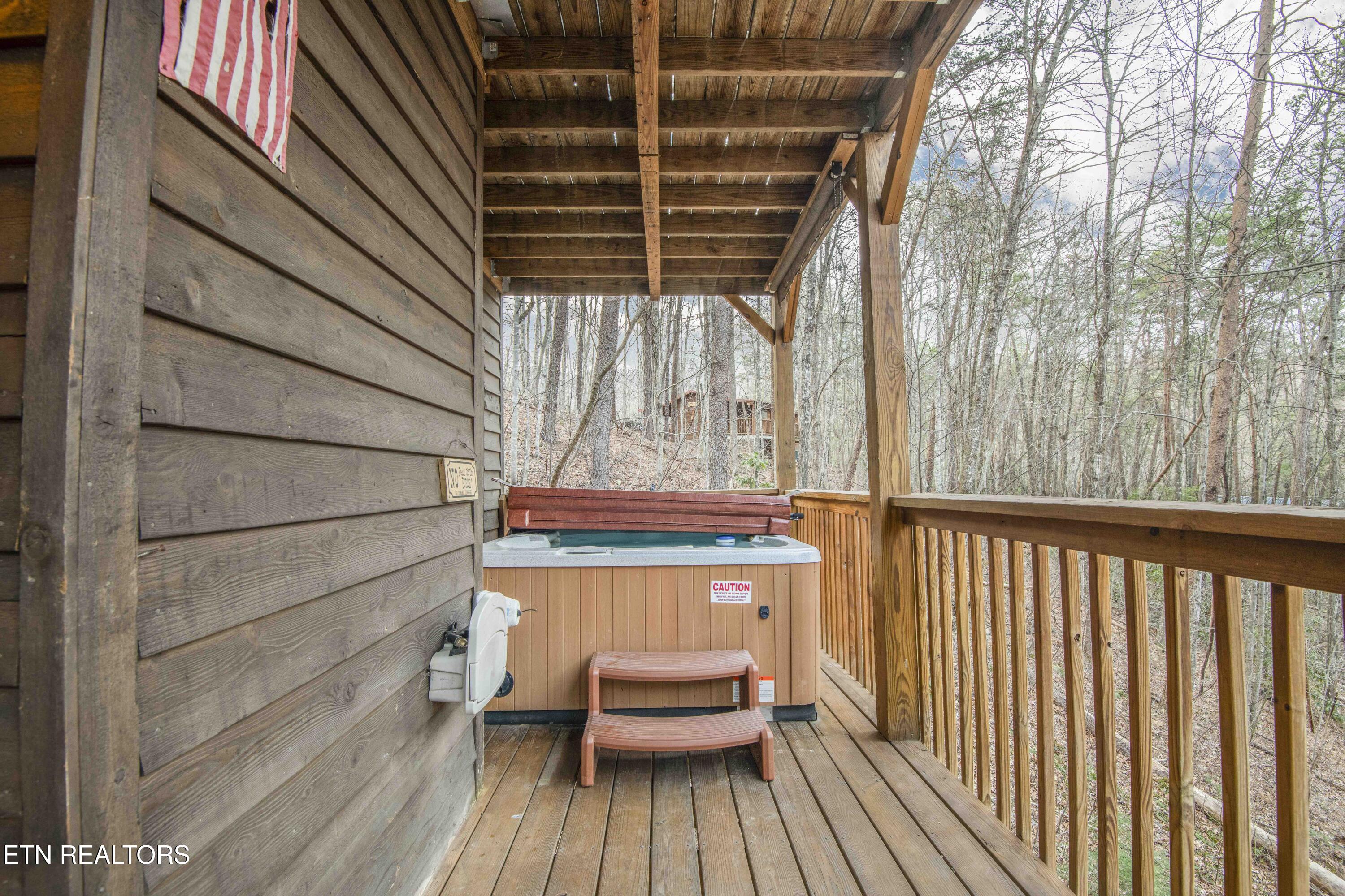 1520 Ski View Lane Sevierville TN 37876