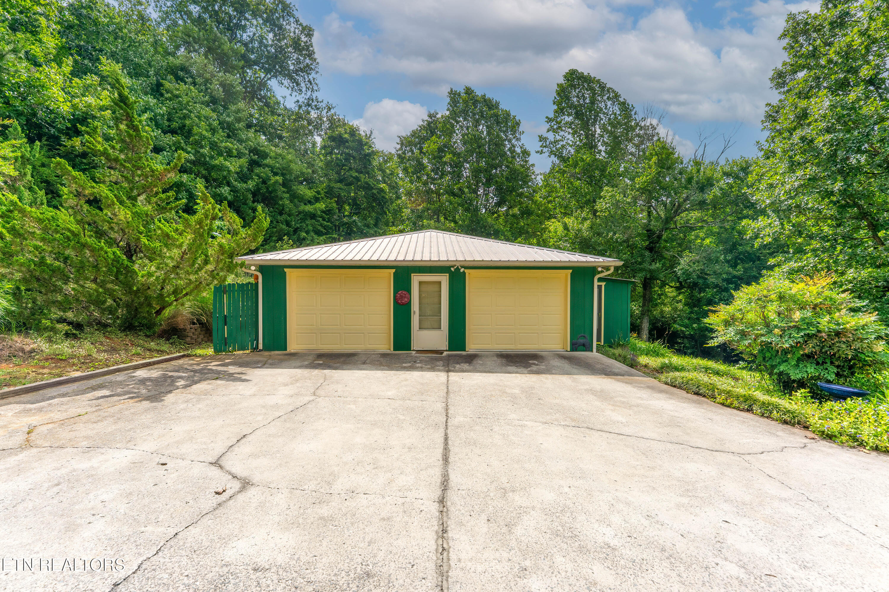2851 Kingston Highway Kingston TN 37763