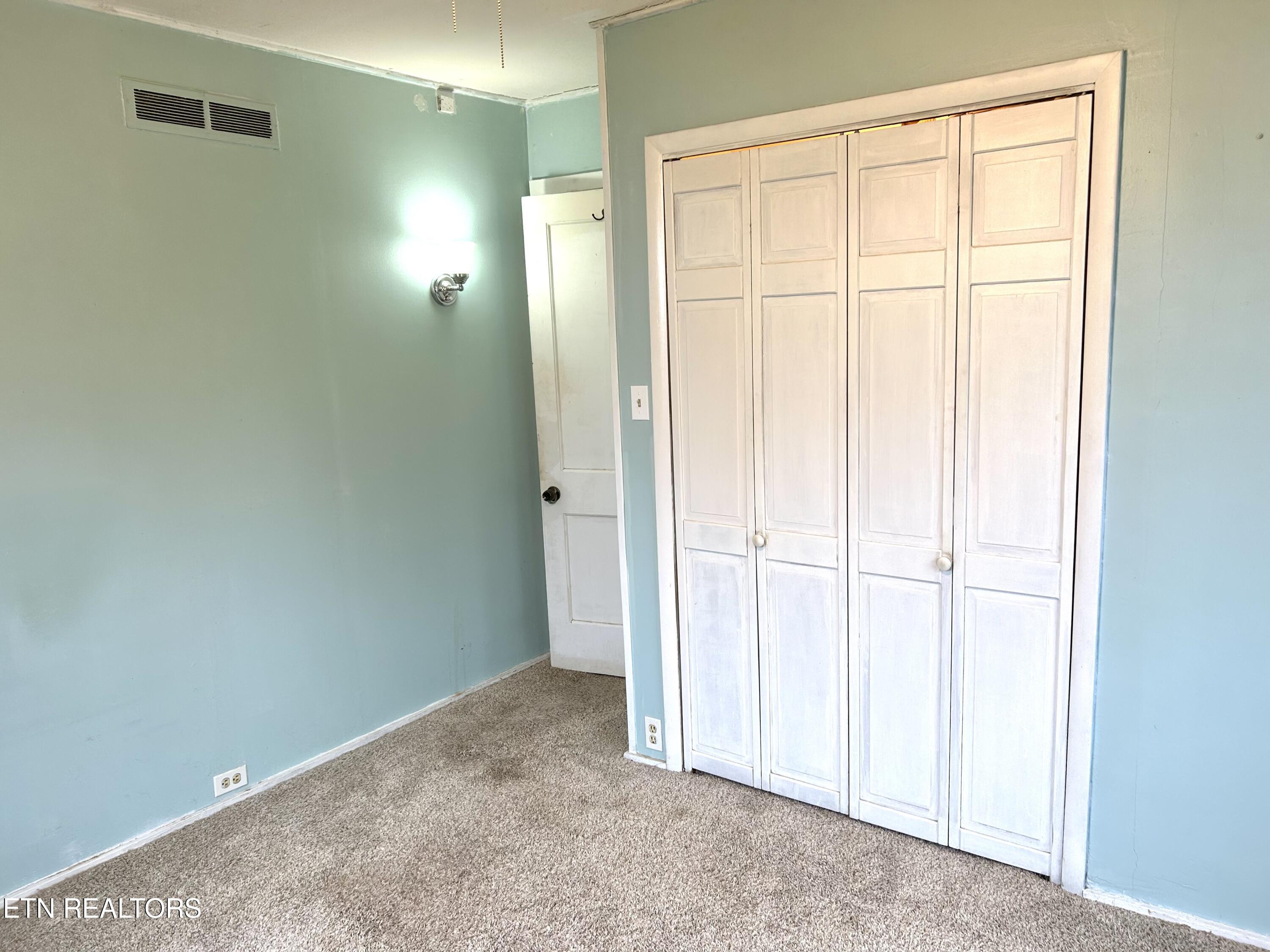 114 Glendale Lane Oak Ridge TN 37830