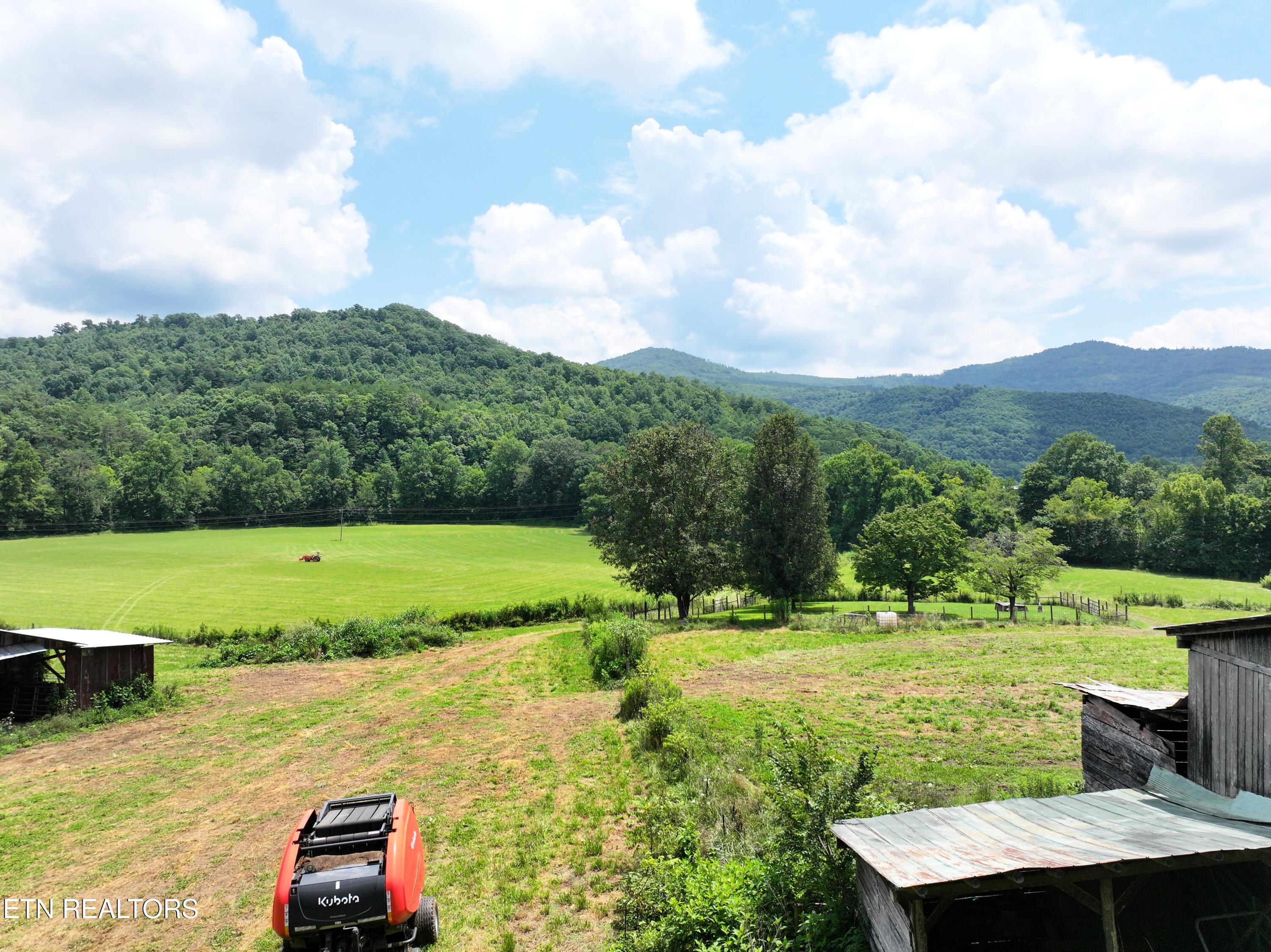 7914 Brimstone Road Robbins TN 37852
