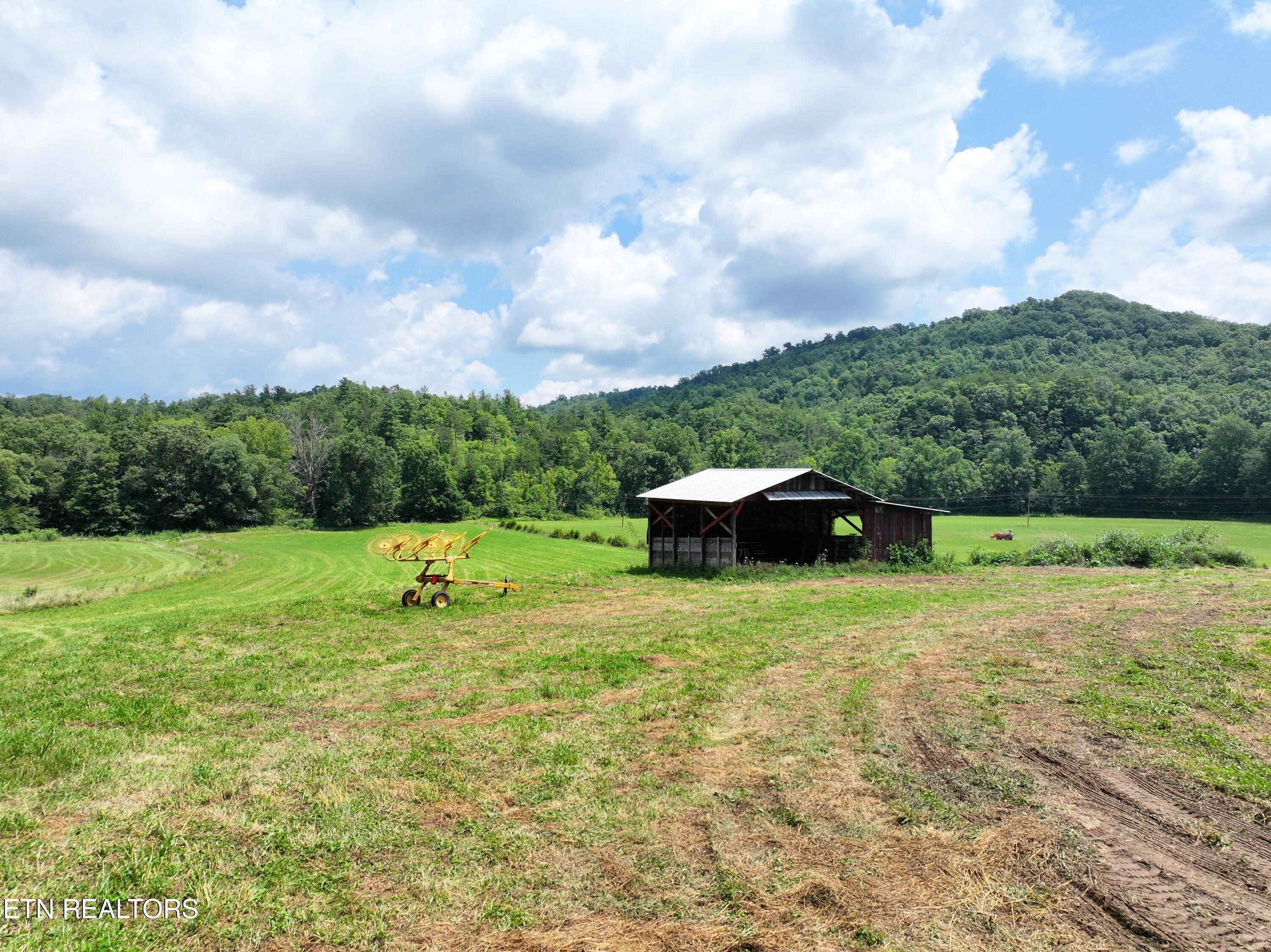 7914 Brimstone Road Robbins TN 37852