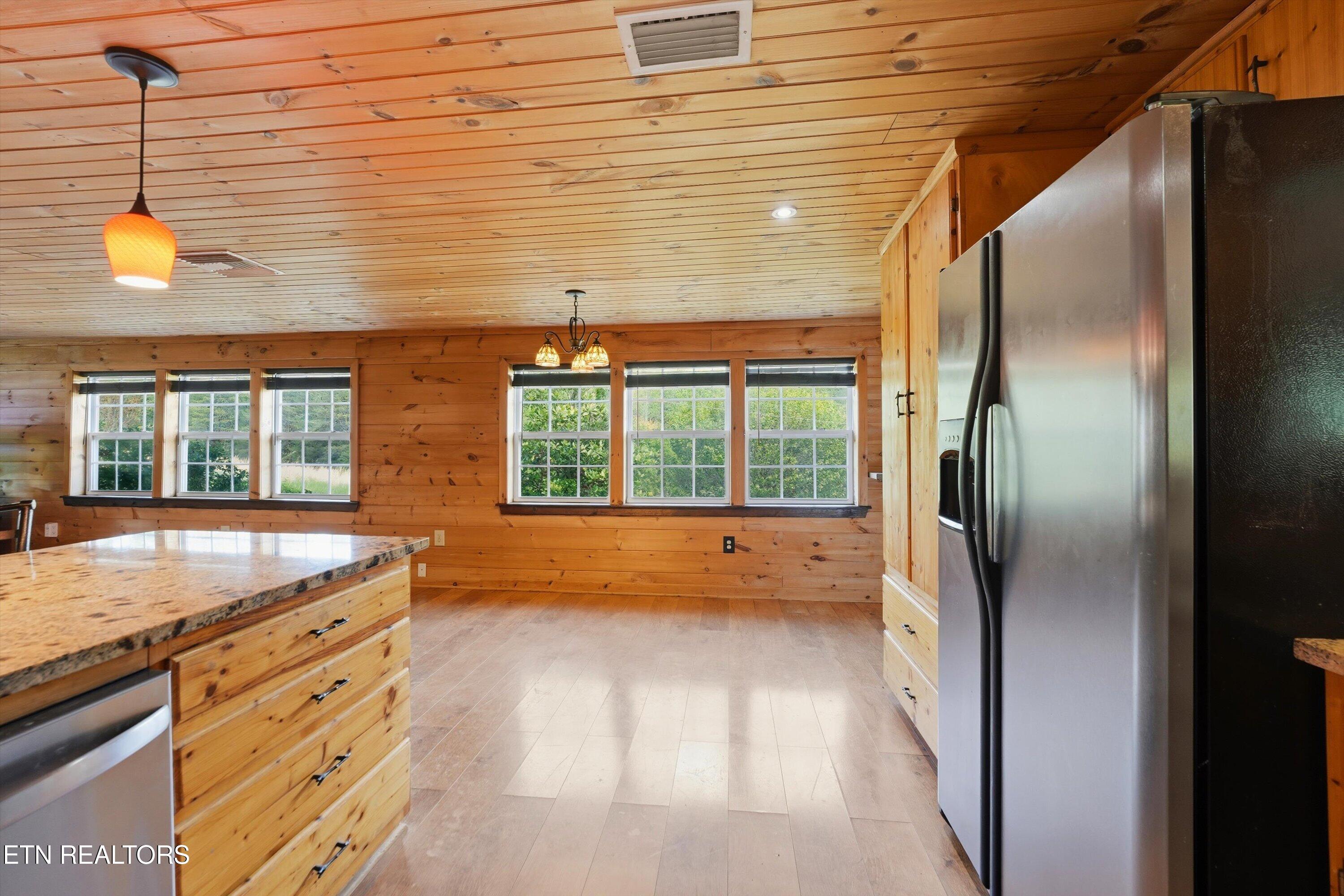 533 Epperson Road Tellico Plains TN 37385