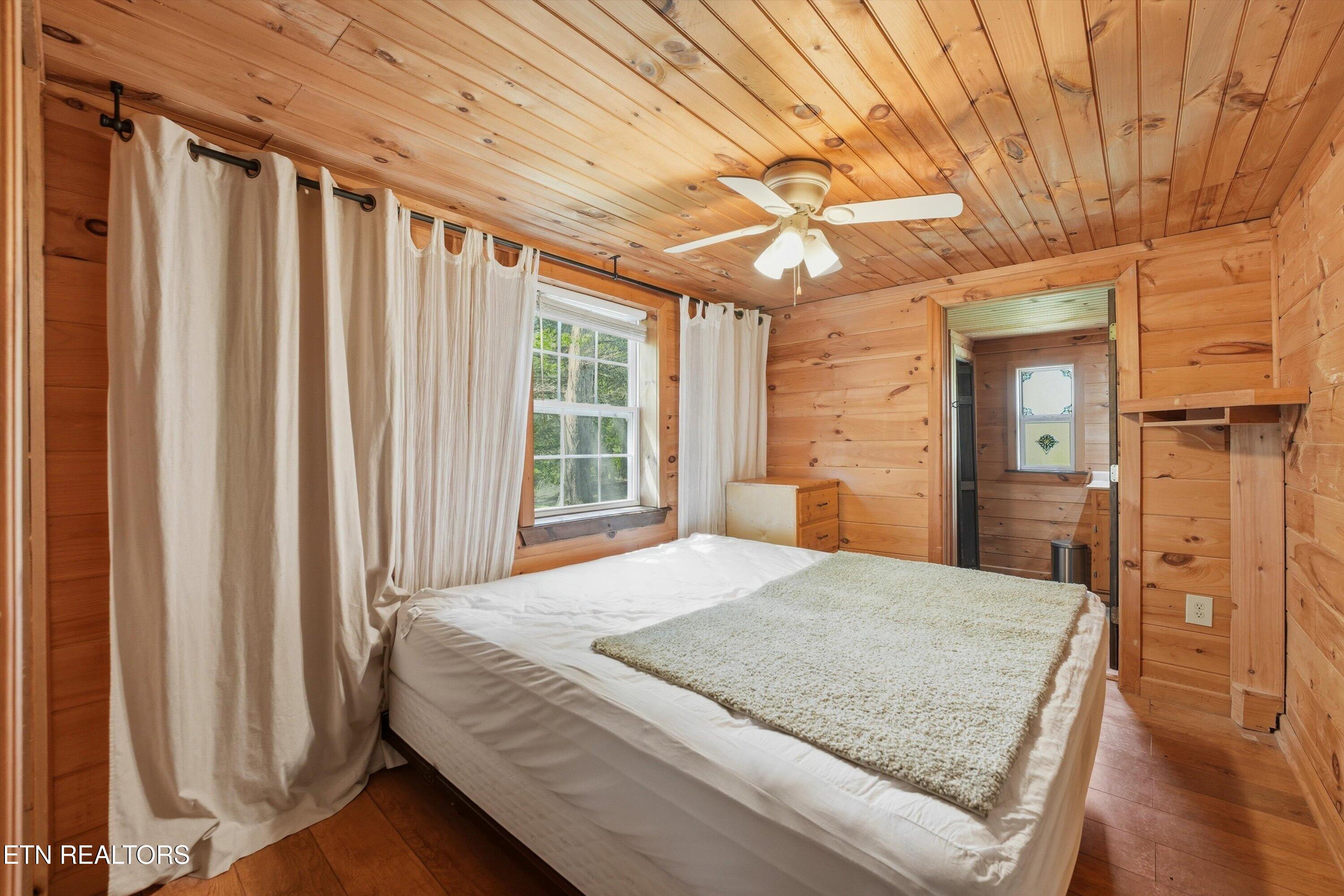533 Epperson Road Tellico Plains TN 37385