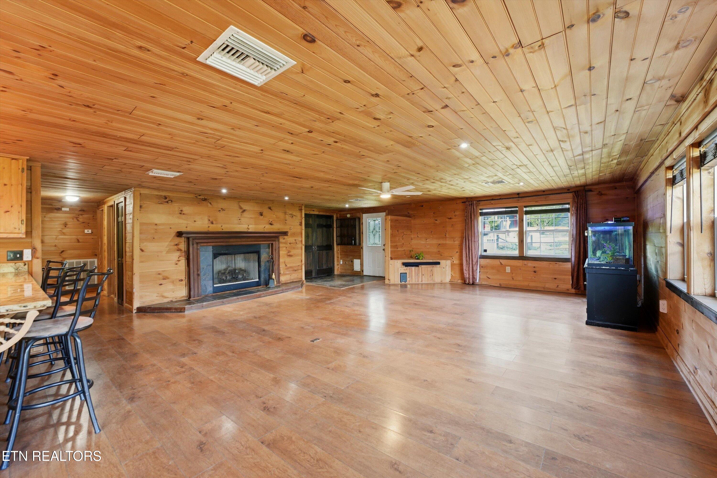 533 Epperson Road Tellico Plains TN 37385