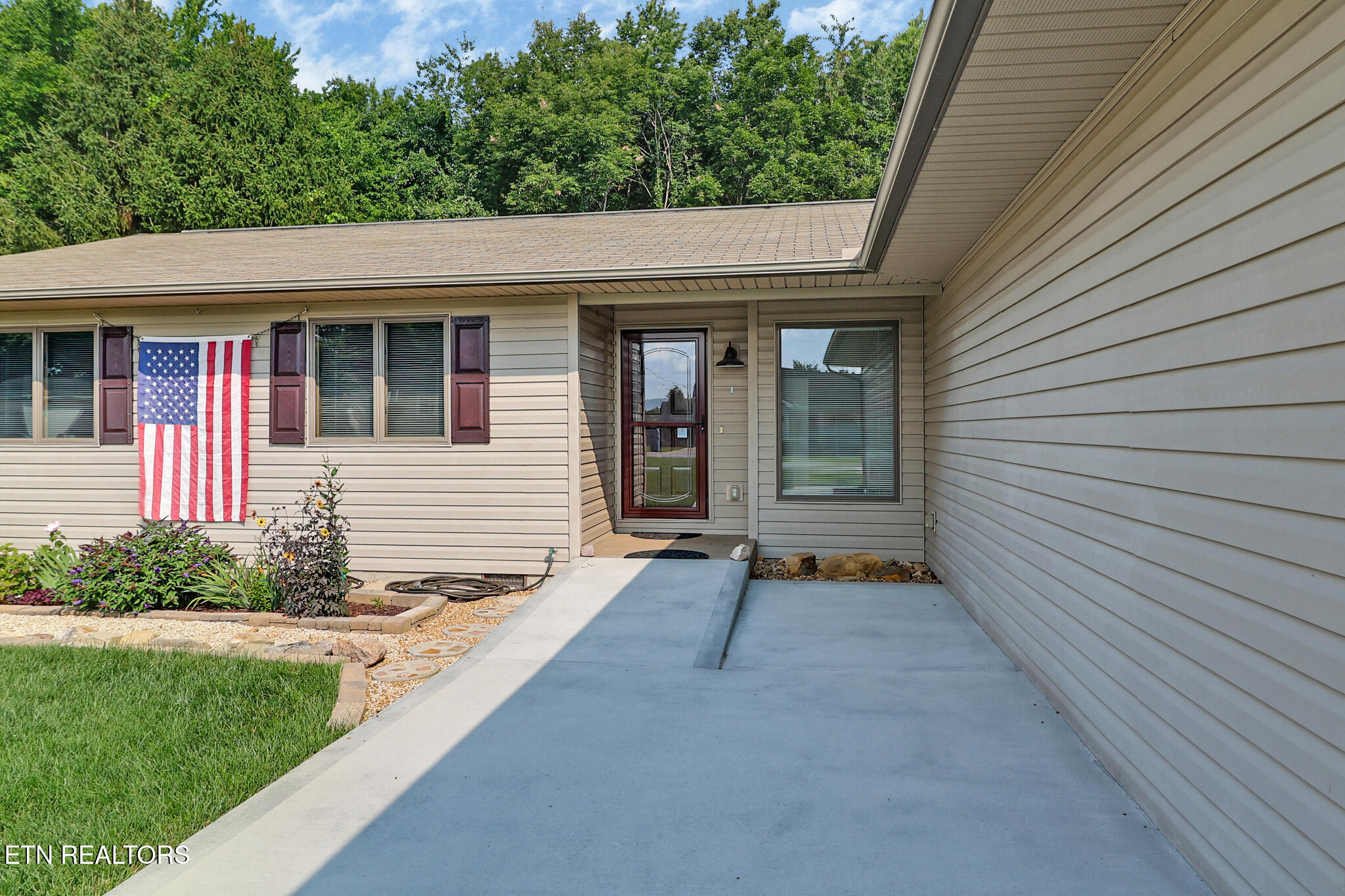 310 Southgate Drive Crossville TN 38555