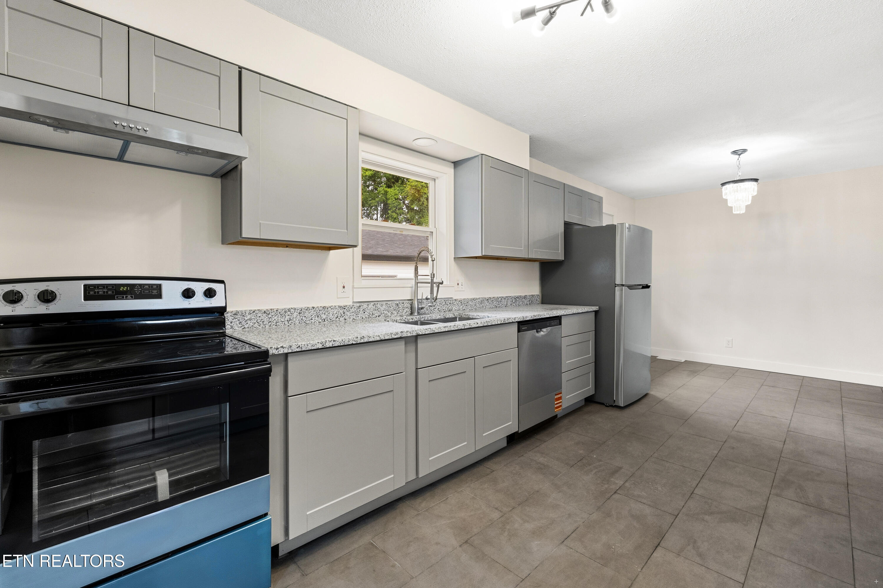 137 Amesbury Road Knoxville TN 37934