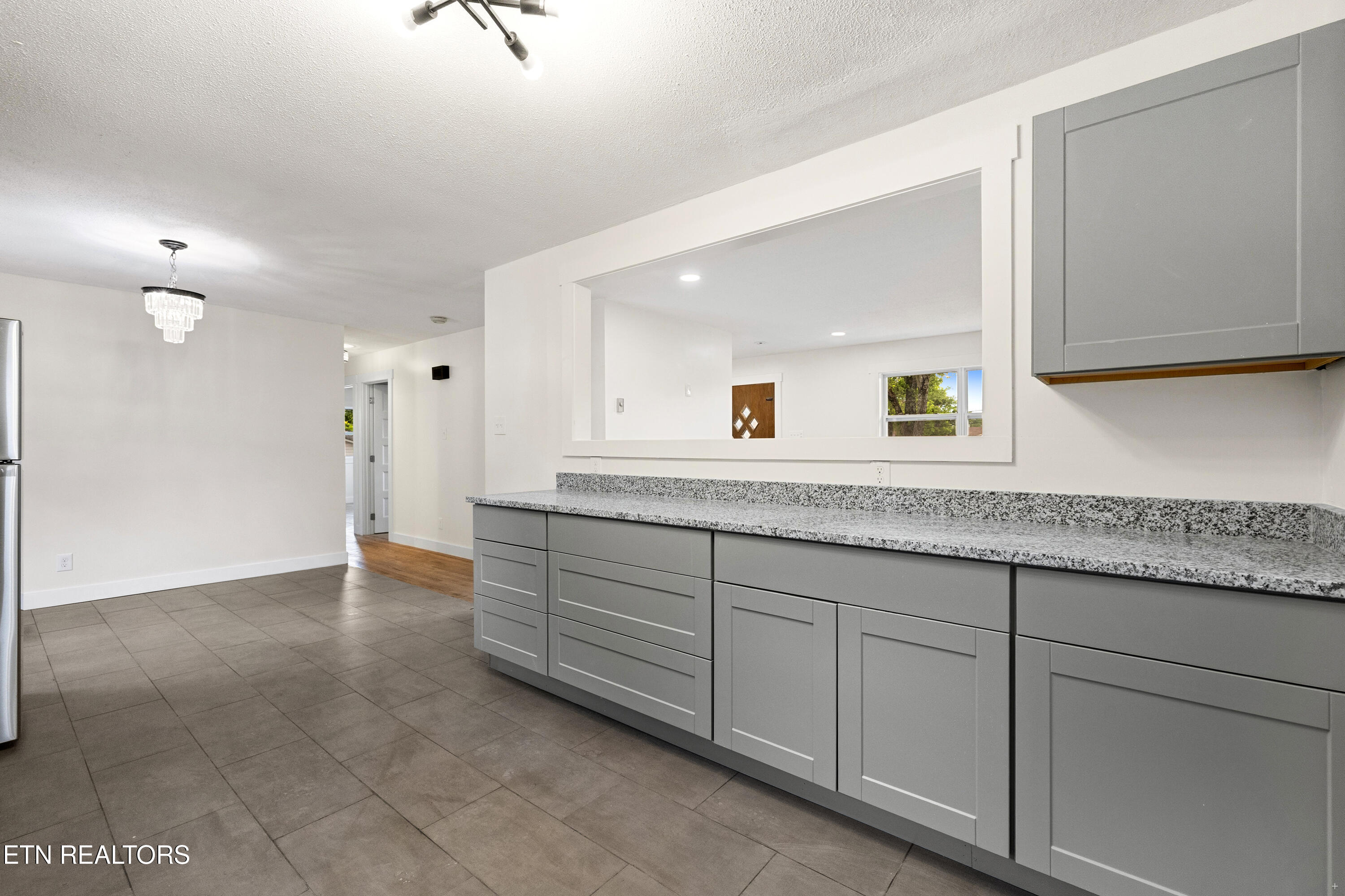 137 Amesbury Road Knoxville TN 37934
