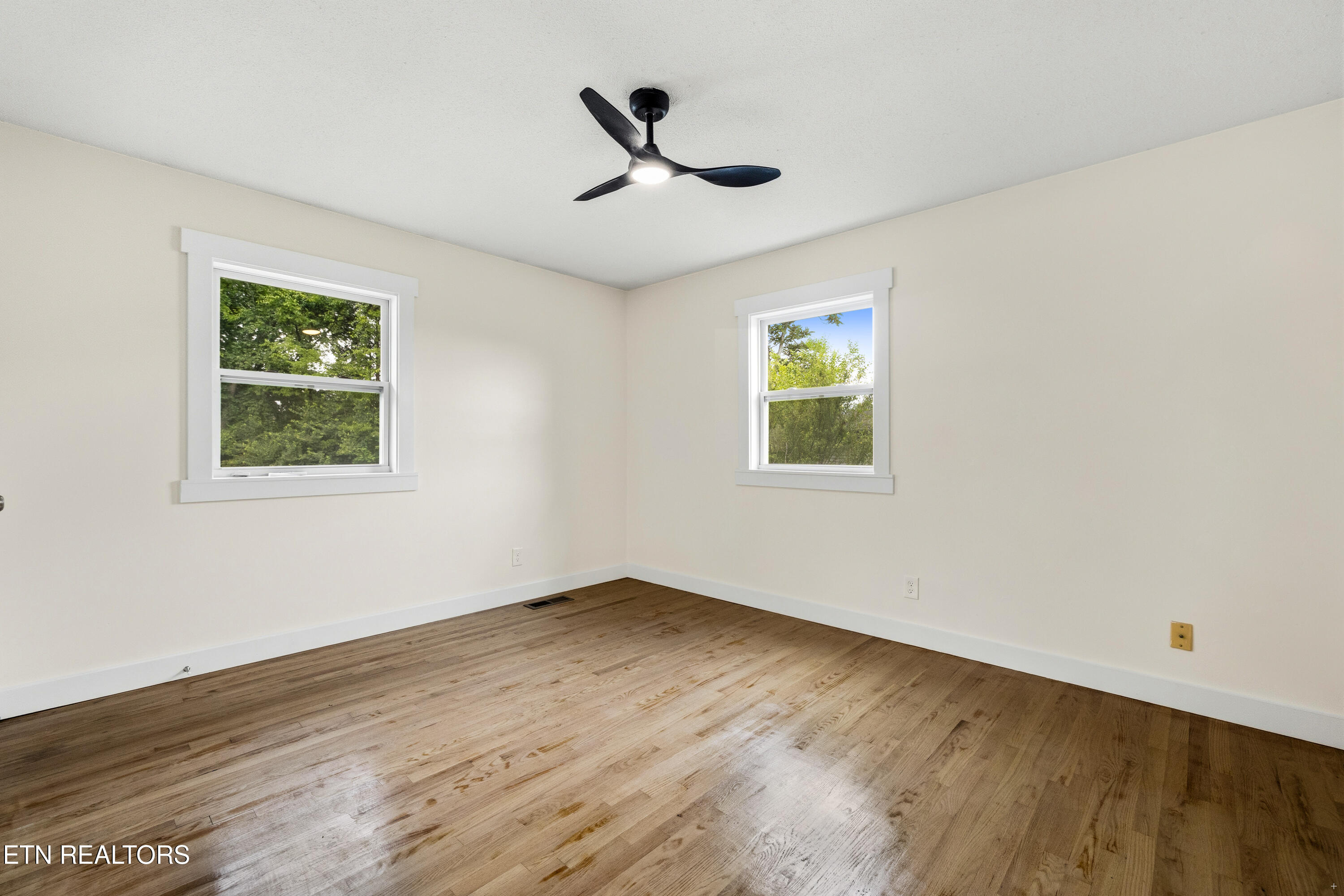 137 Amesbury Road Knoxville TN 37934