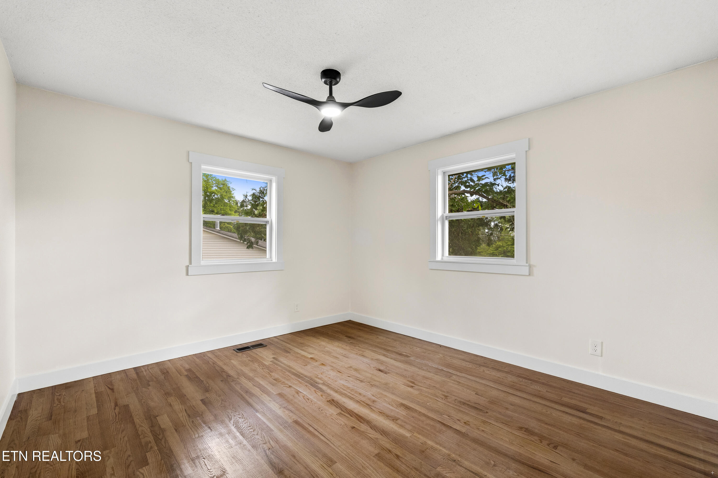 137 Amesbury Road Knoxville TN 37934
