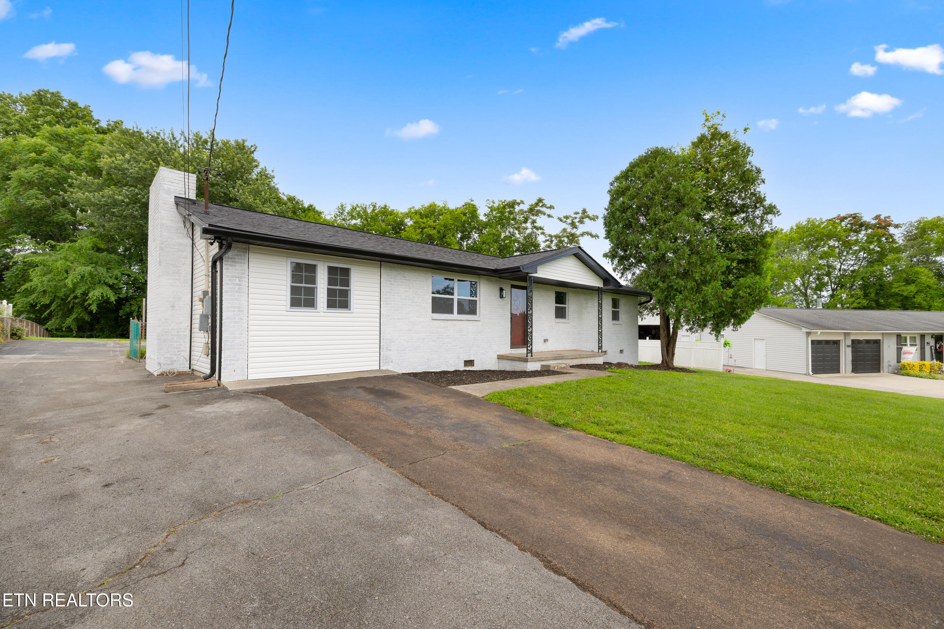 137 Amesbury Road Knoxville TN 37934
