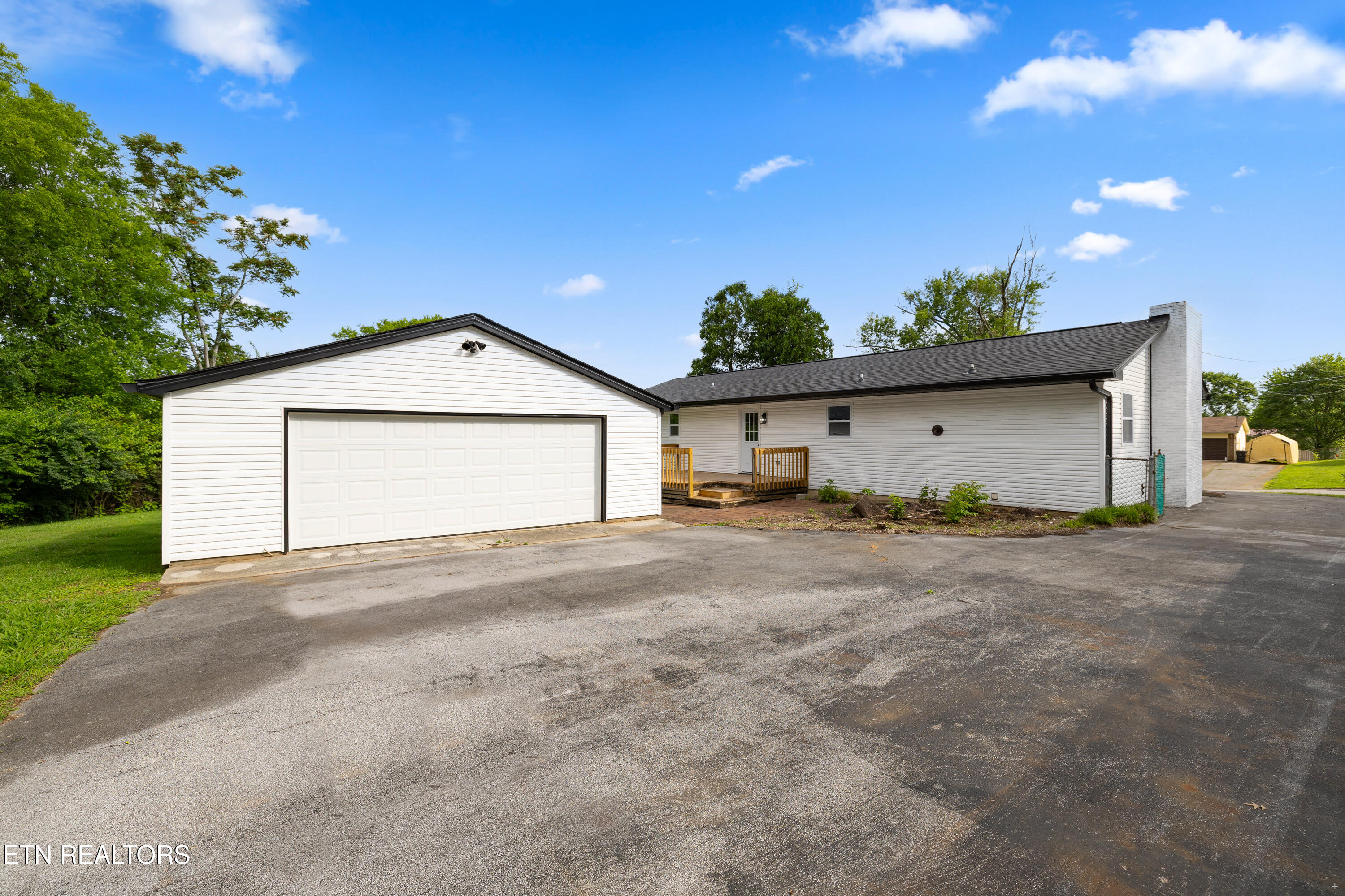 137 Amesbury Road Knoxville TN 37934