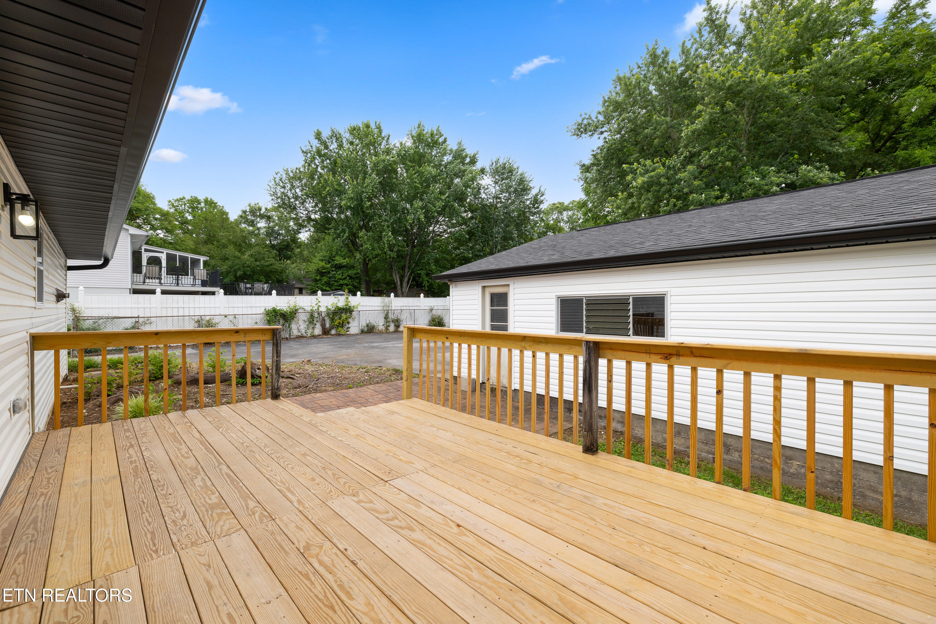 137 Amesbury Road Knoxville TN 37934