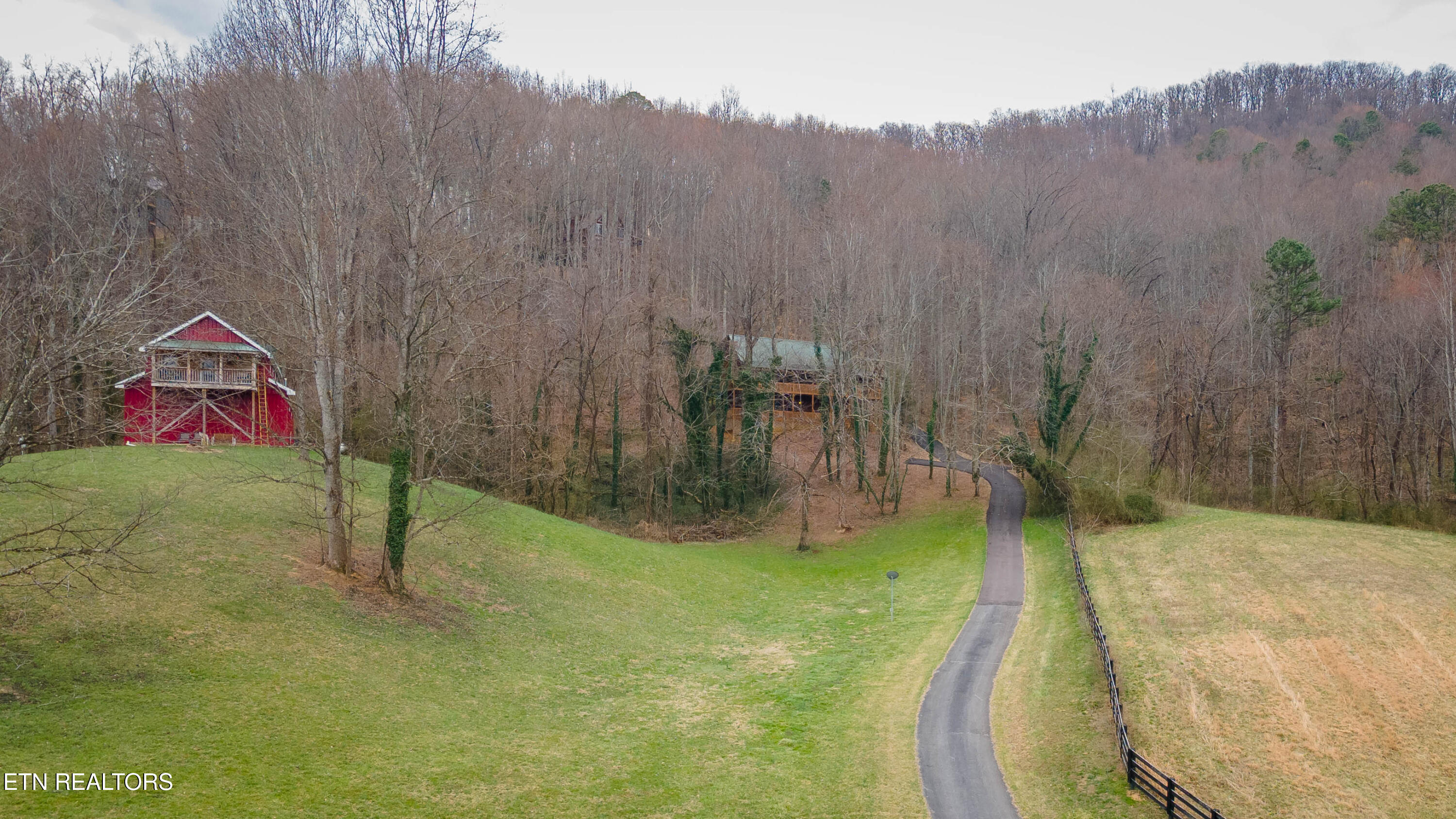 4106/3050 Burning Tree Ln/headrick Drive Sevierville TN 37862