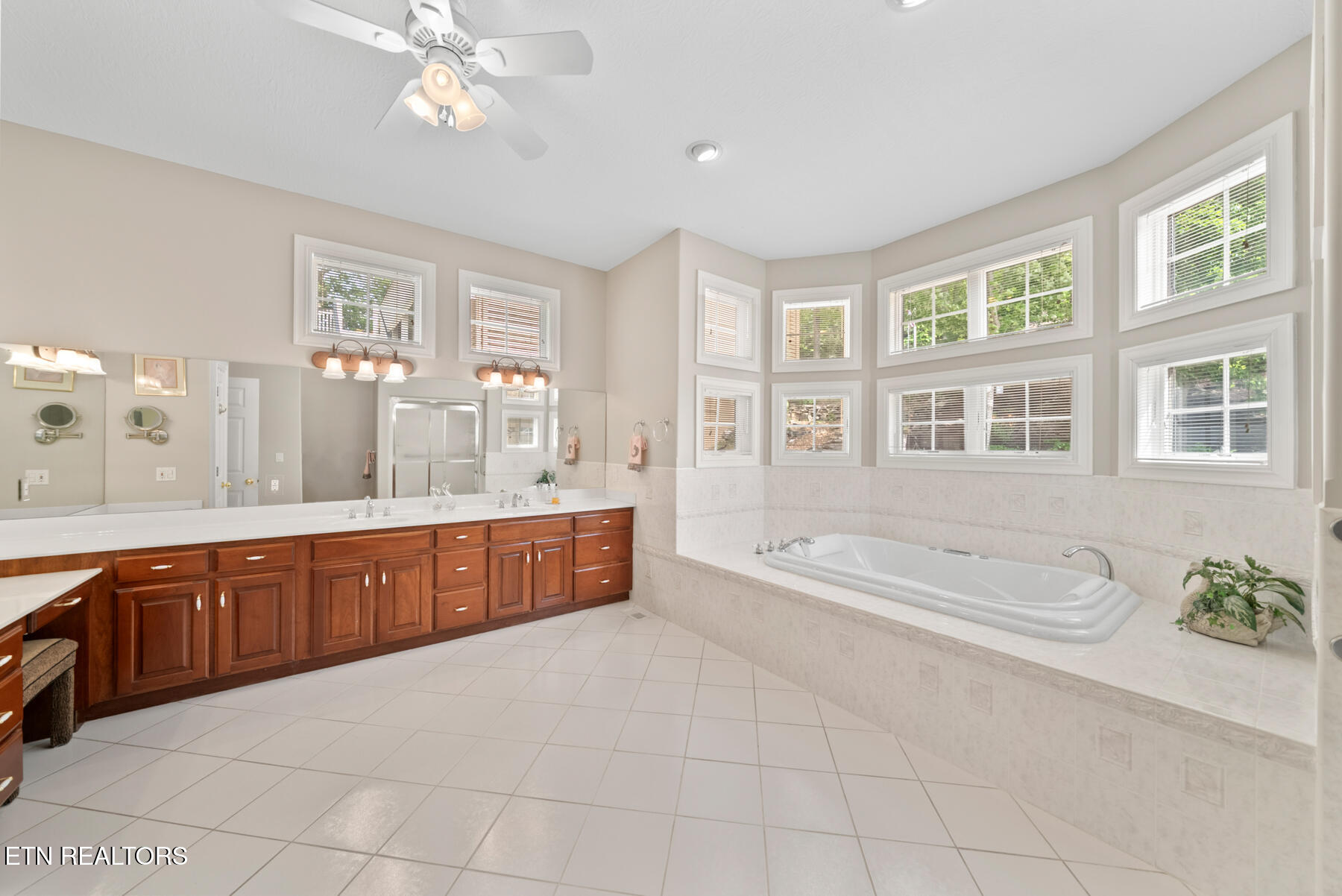 43 Markham Terrace Crossville TN 38558