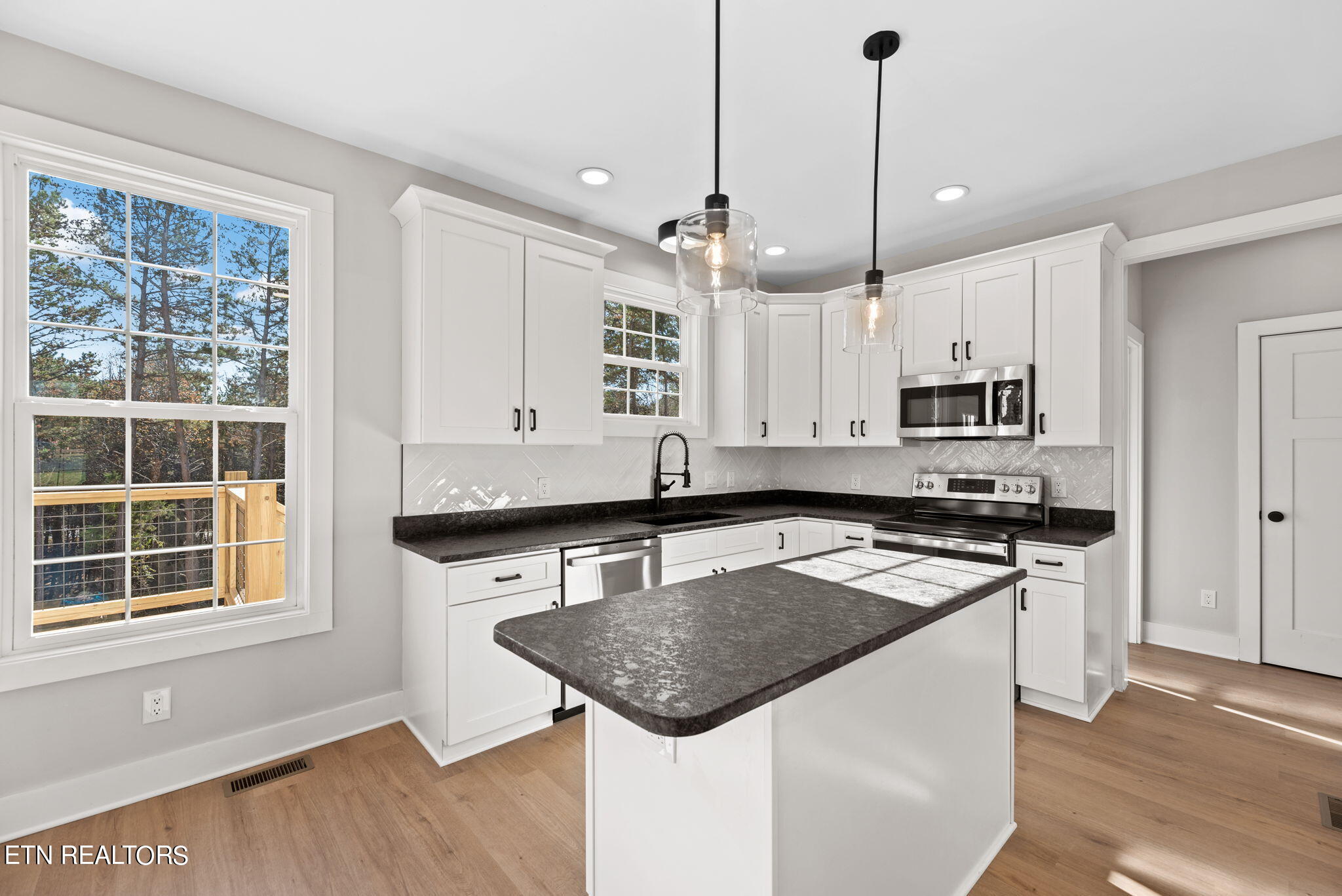 112 Kolana Lane Loudon TN 37774